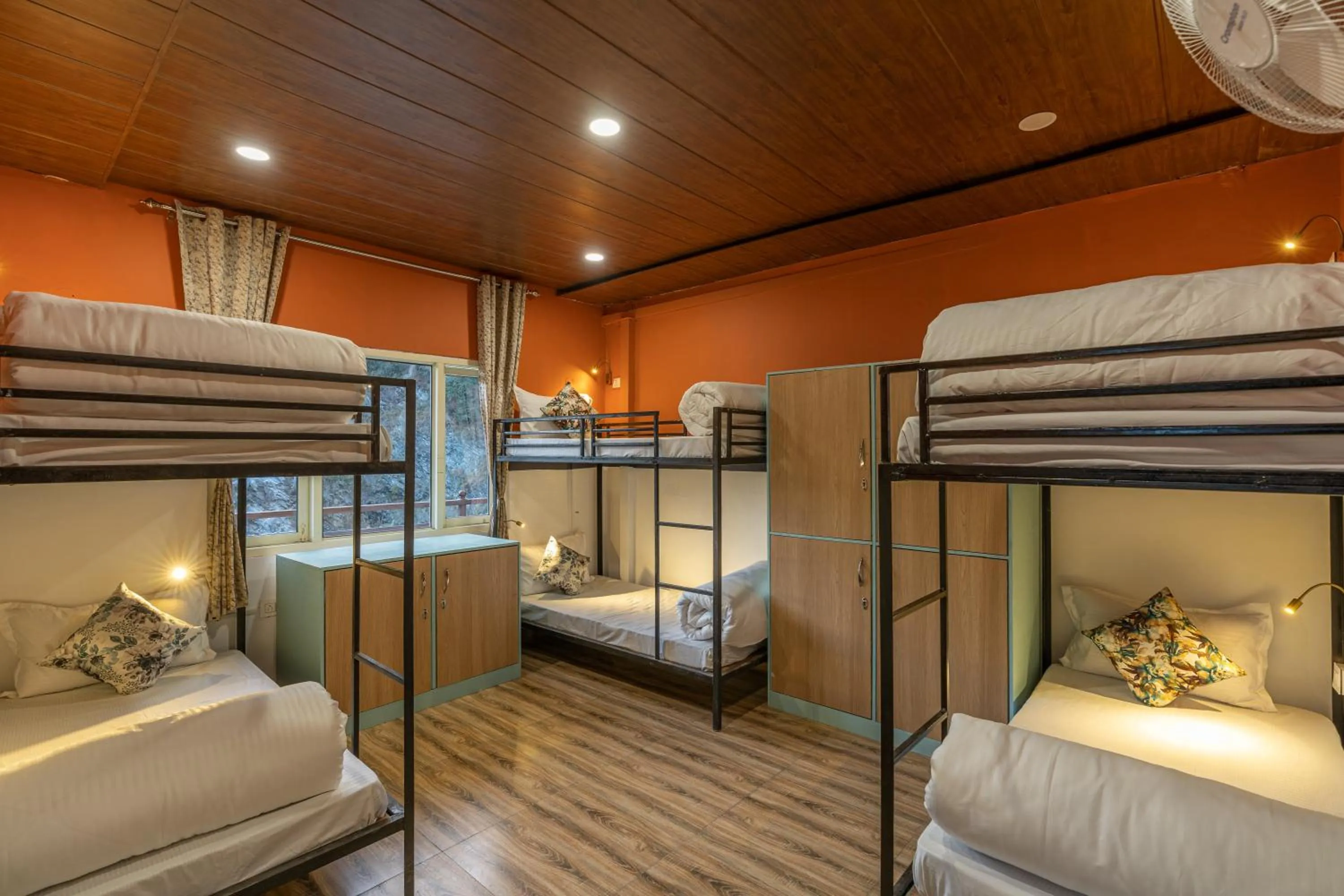 Bed in Zostel Plus Kareri