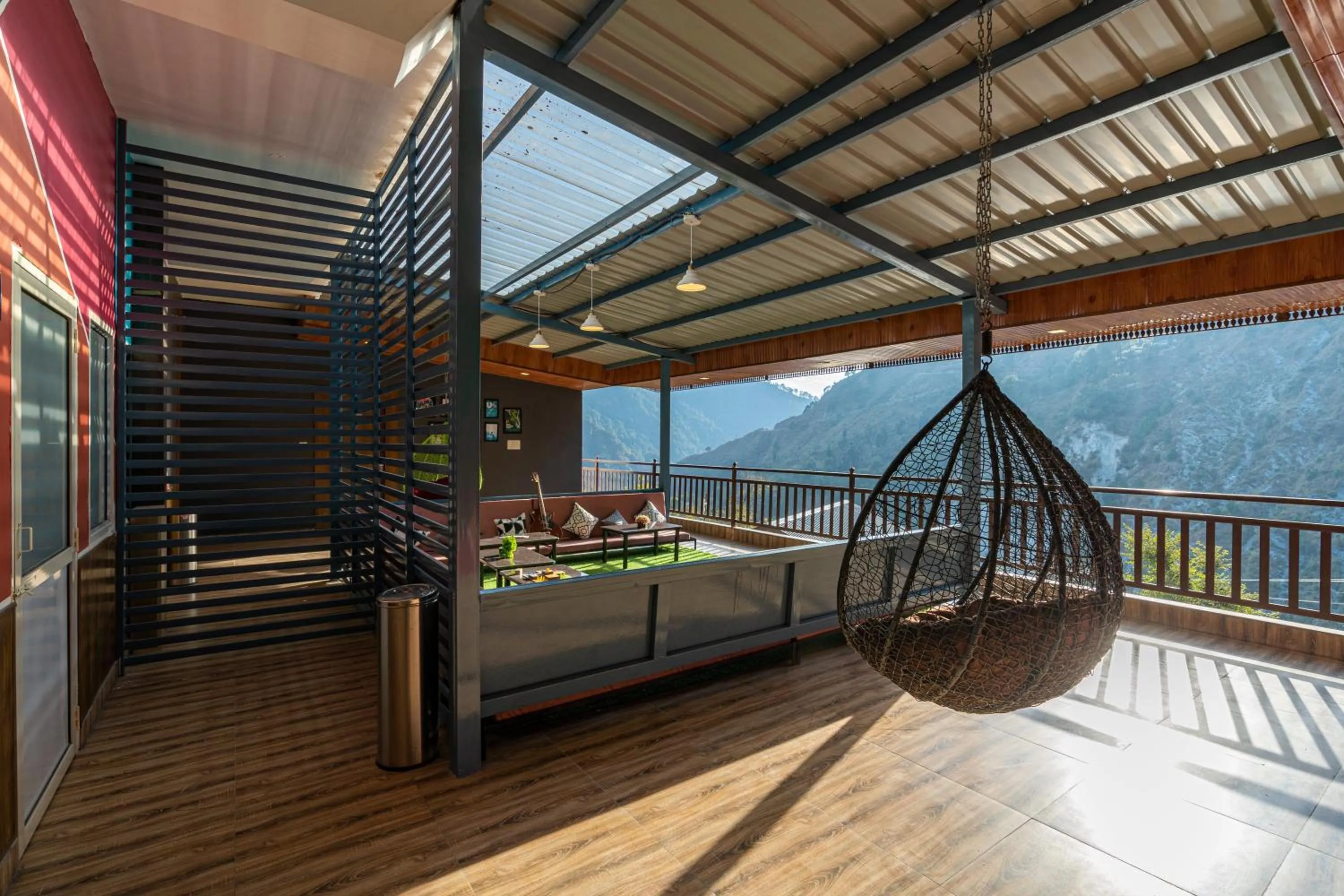 Patio in Zostel Plus Kareri