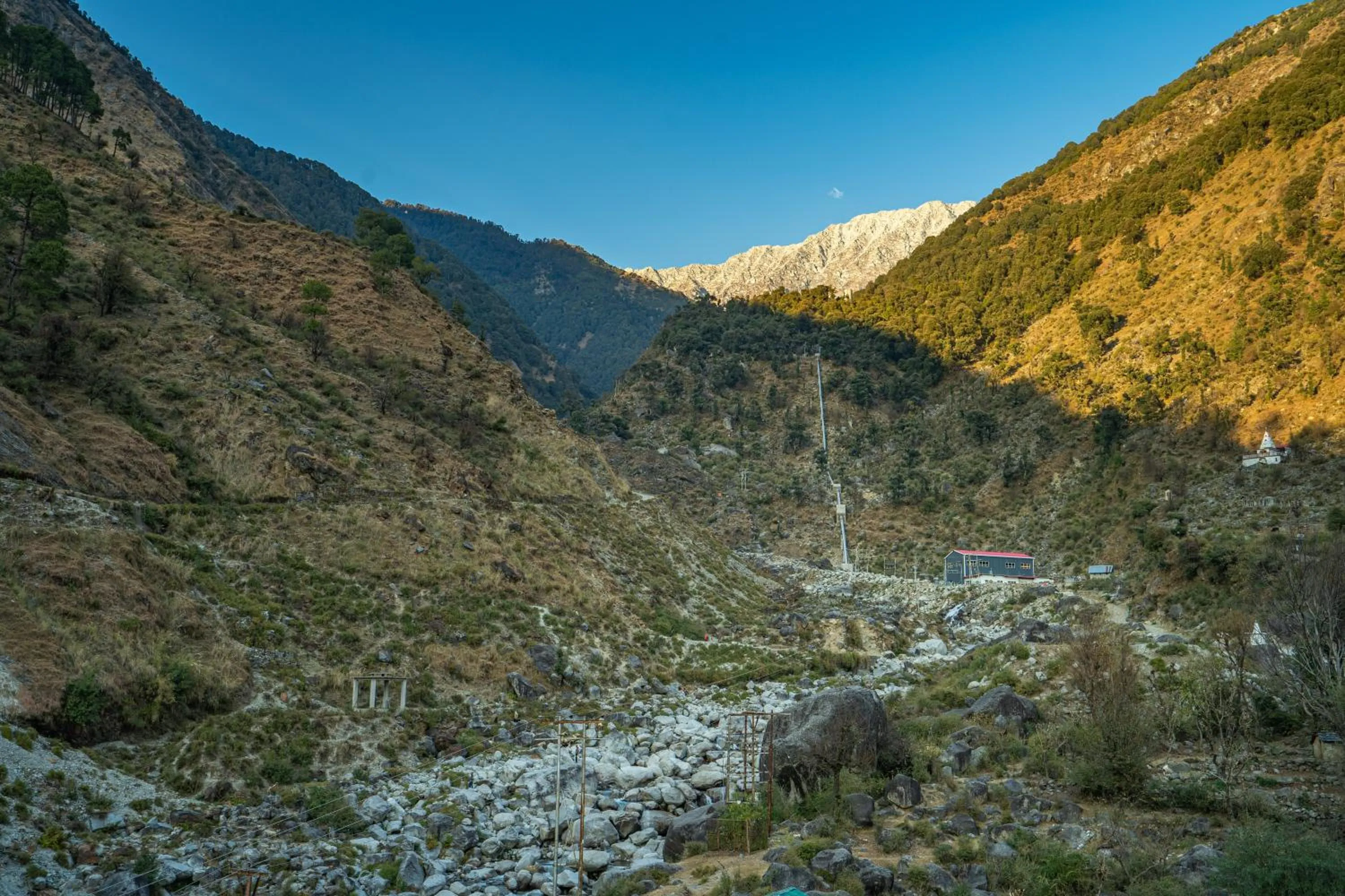 Day in Zostel Plus Kareri