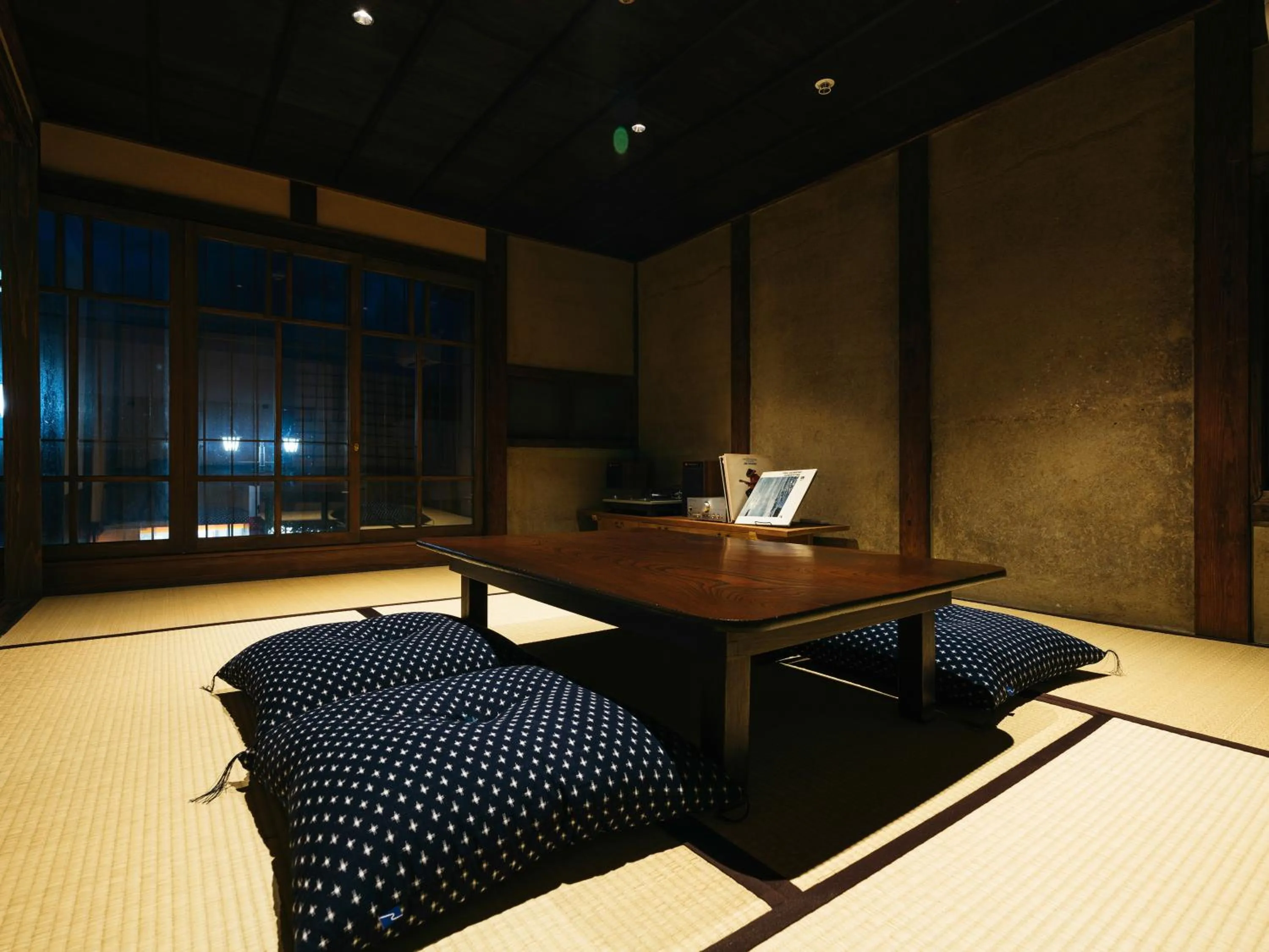 Area and facilities in Minamo