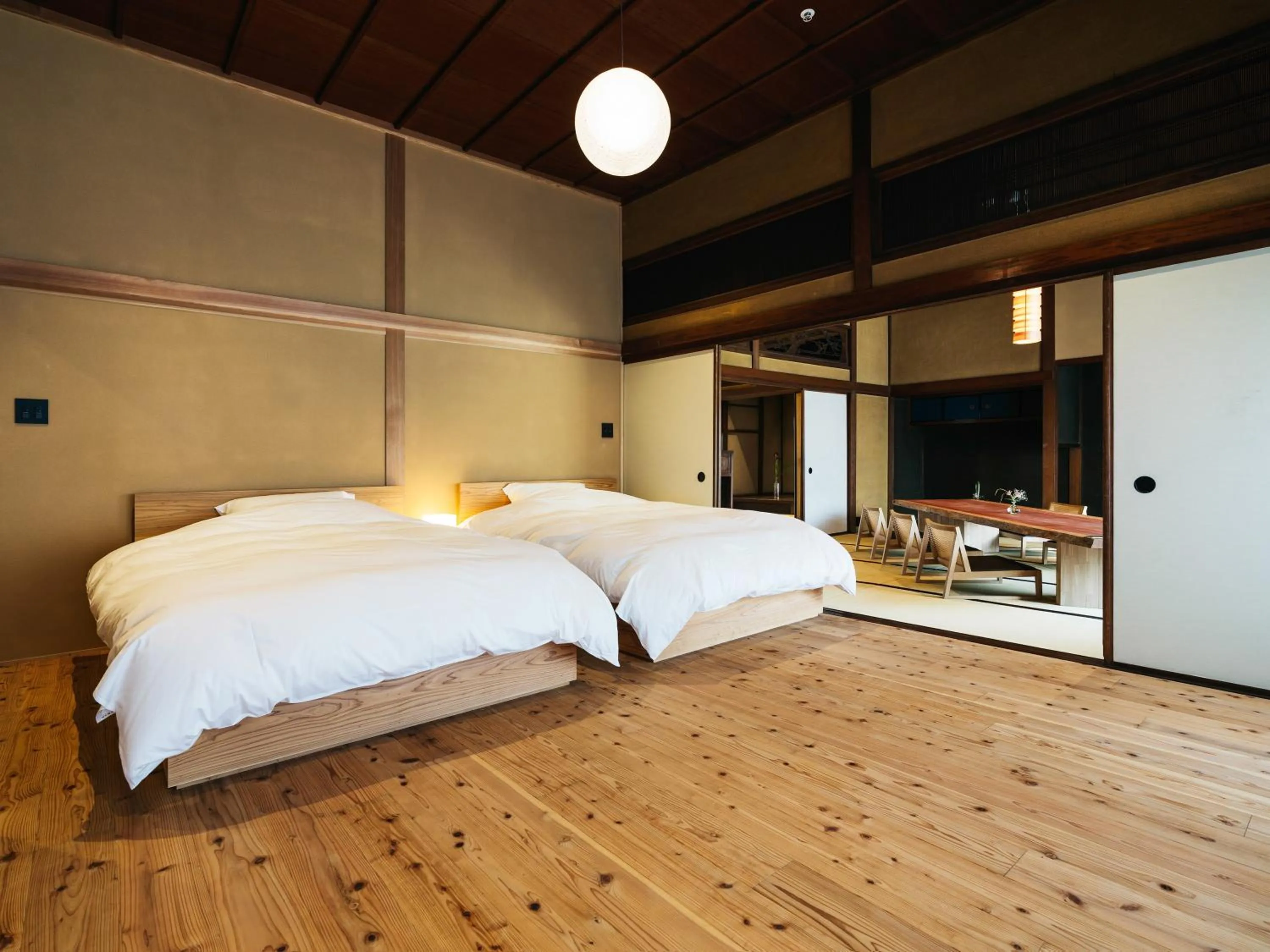 Bedroom, Bed in Minamo