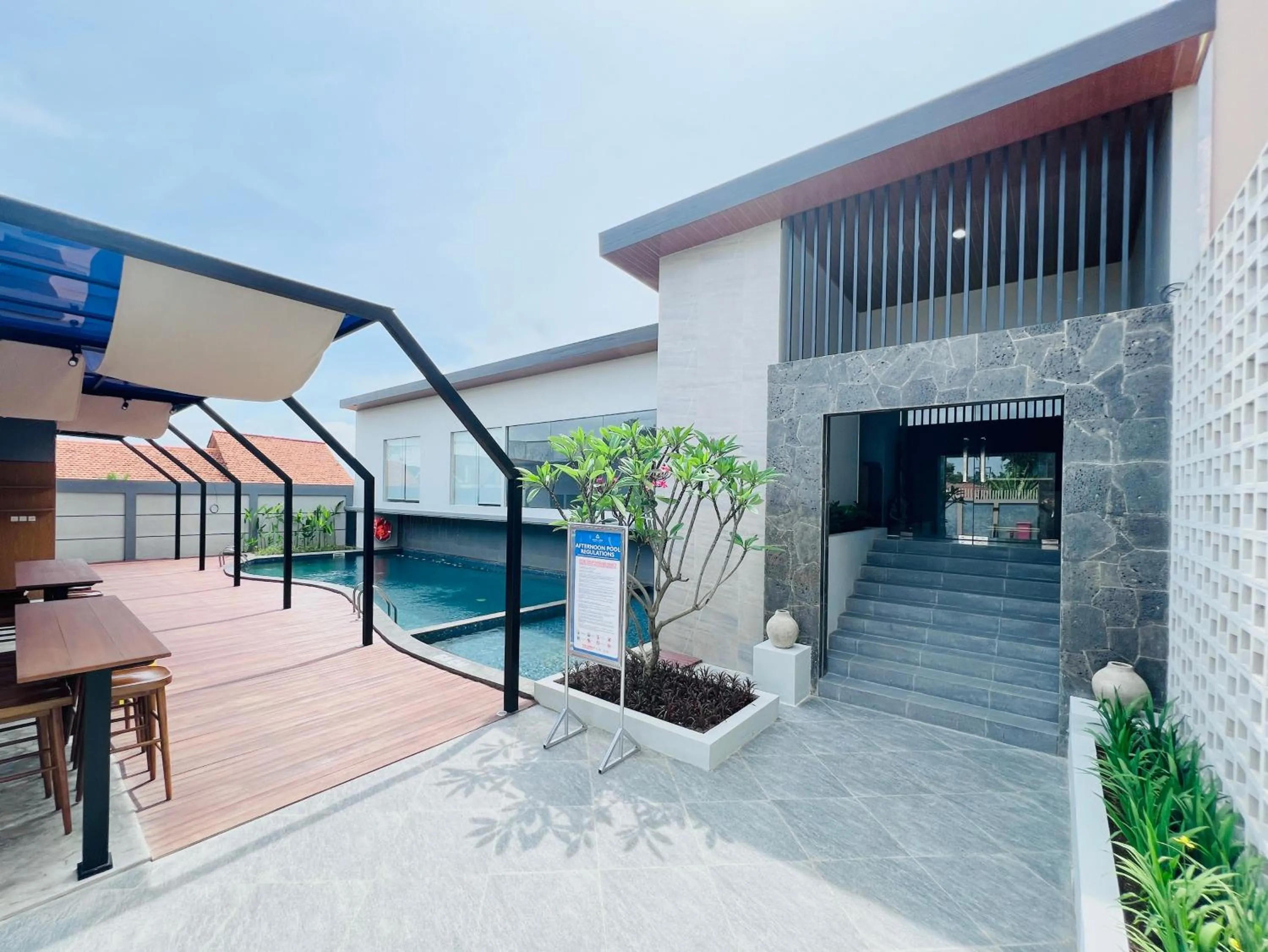 Swimming pool in Azana Asia Hotel Cilacap