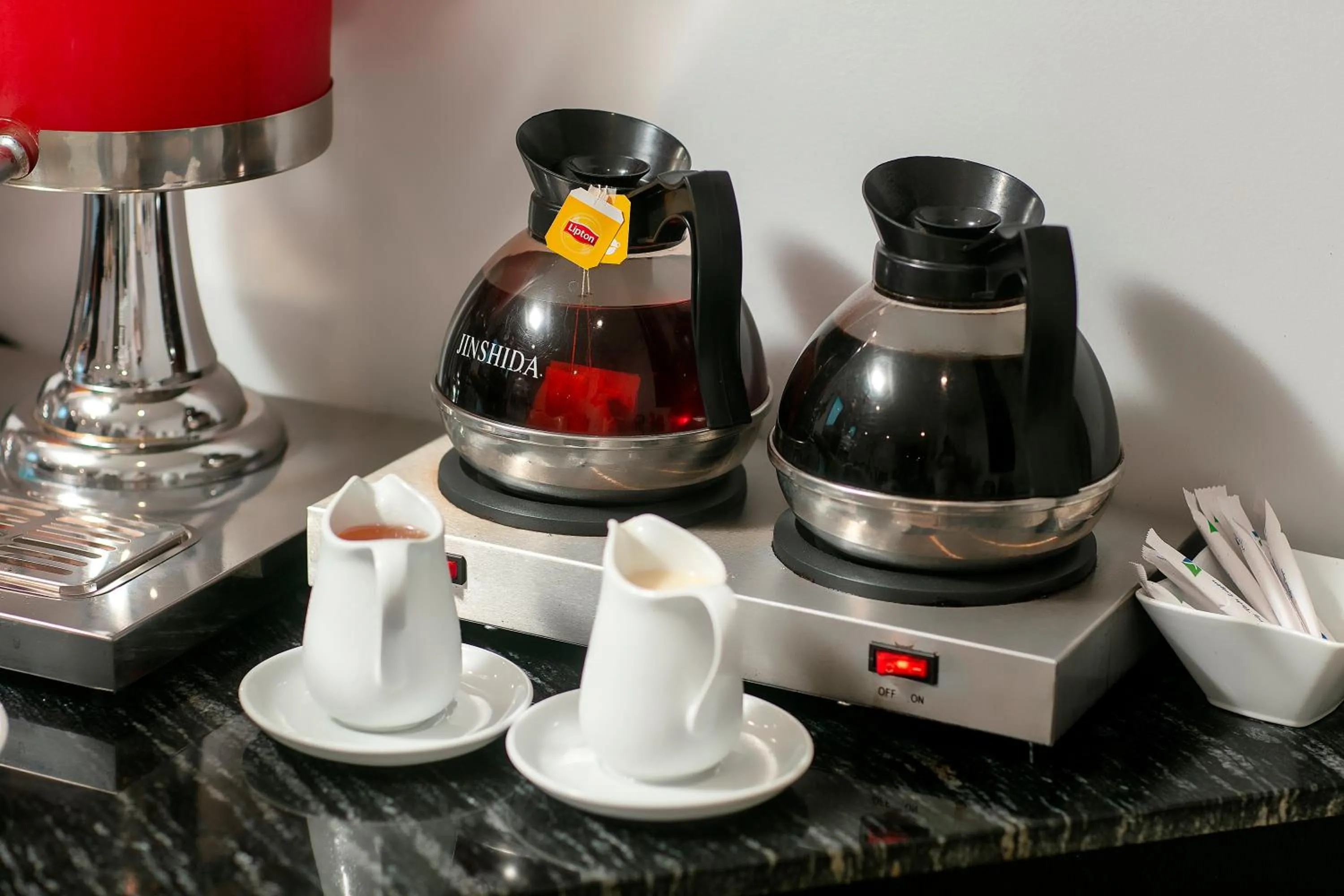 Coffee/tea facilities in Hotel De Rond