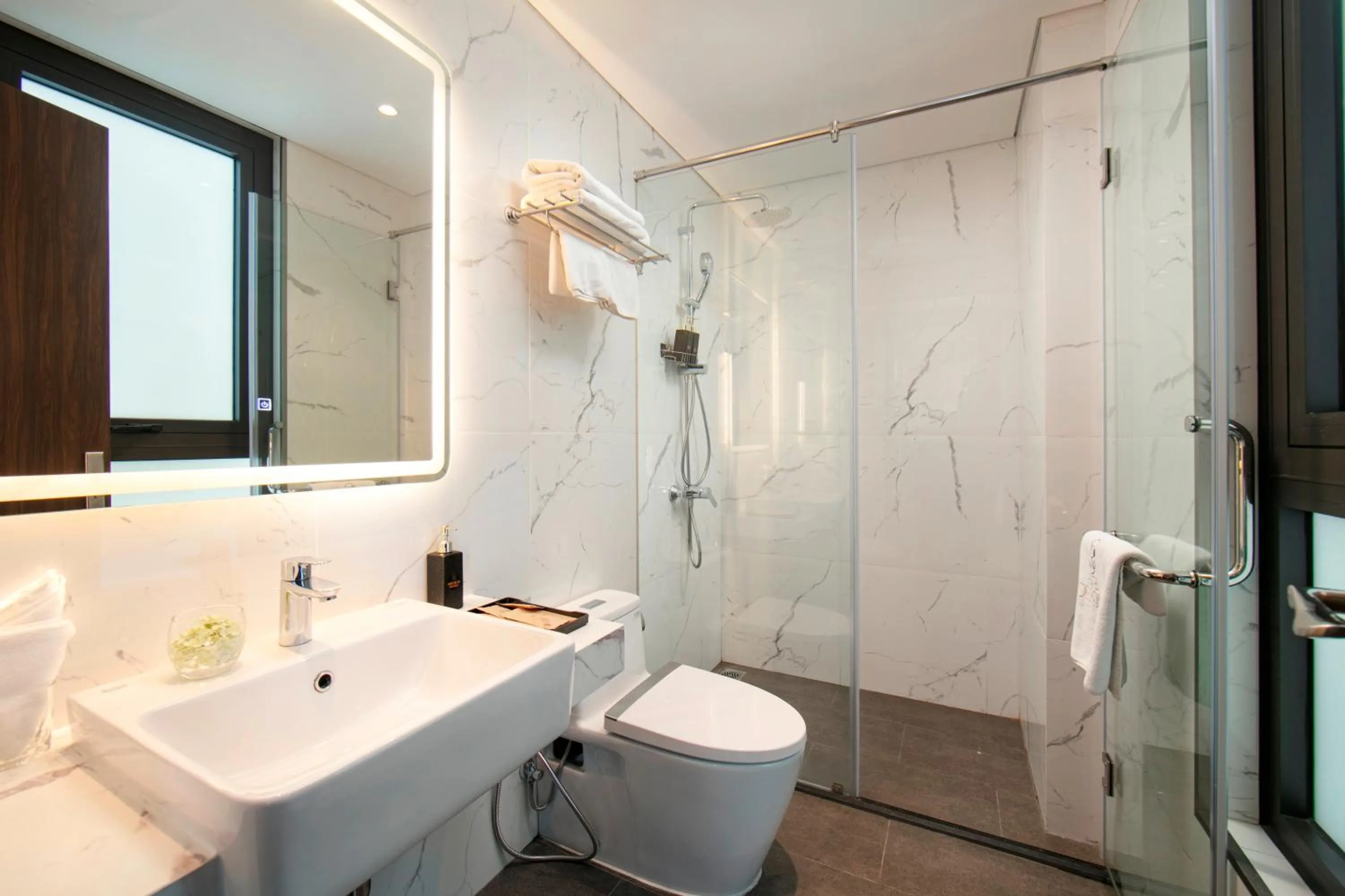 Shower in Hotel De Rond