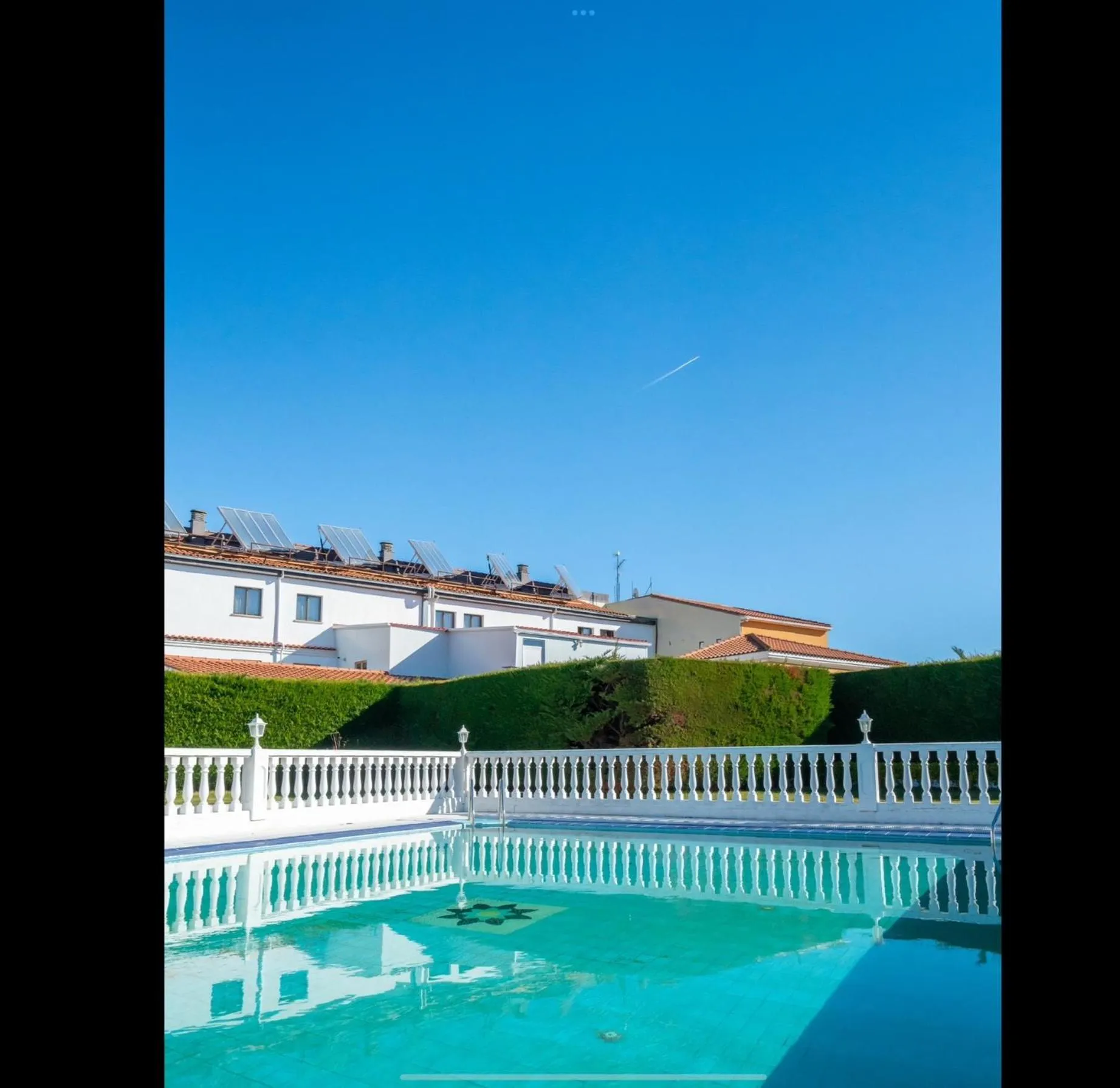Pool view in Hotel Mozárbez Salamanca