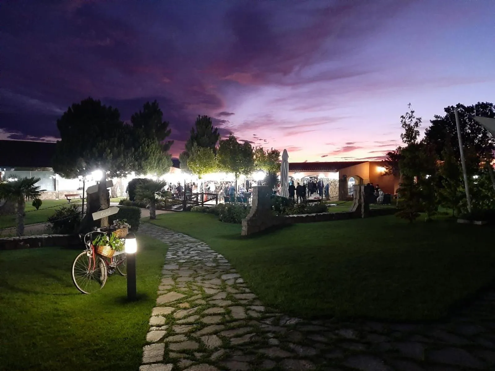 Restaurant/places to eat in Hotel Mozárbez Salamanca