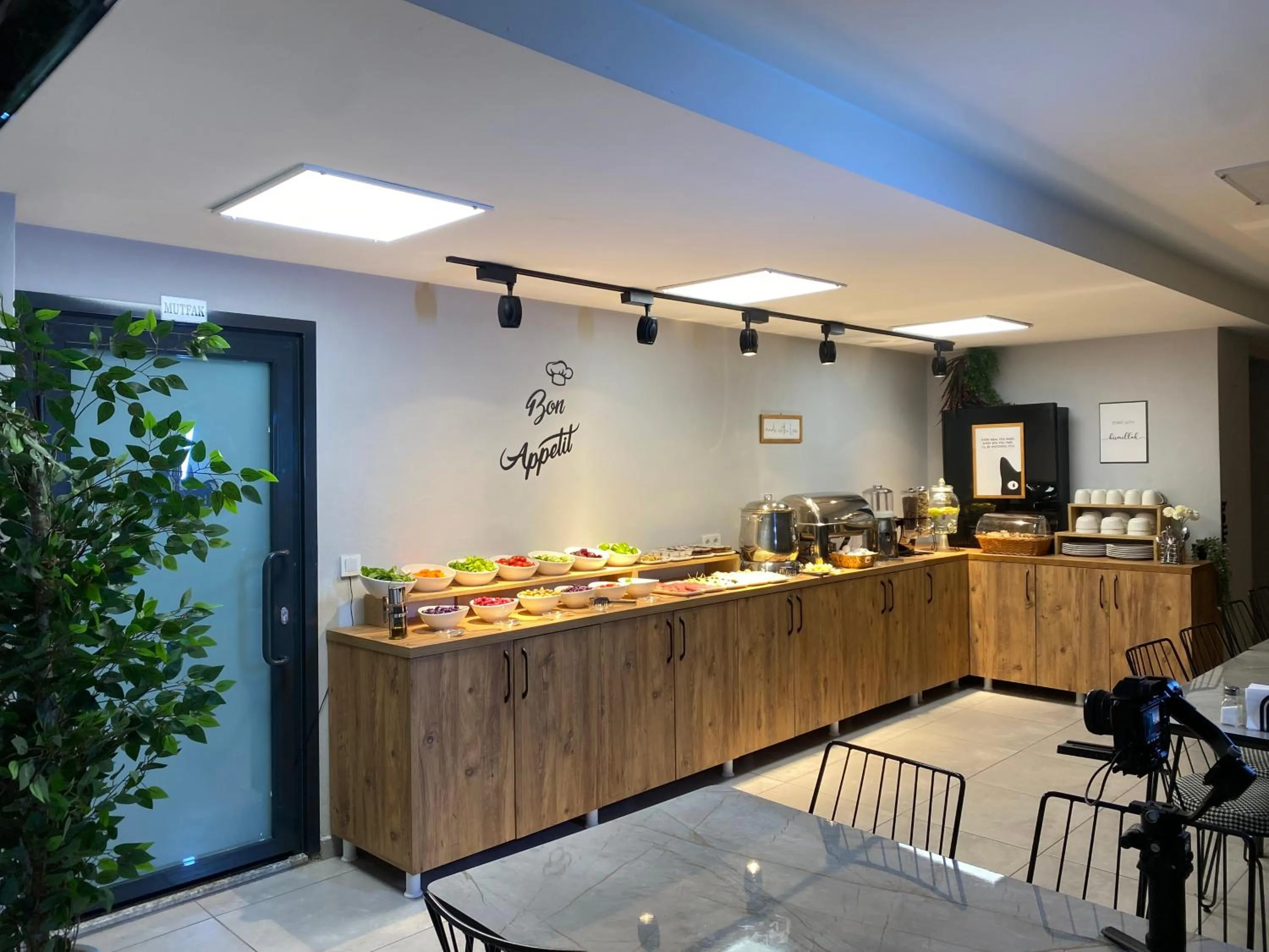 Kitchen or kitchenette in BRANDROOM HOTEL