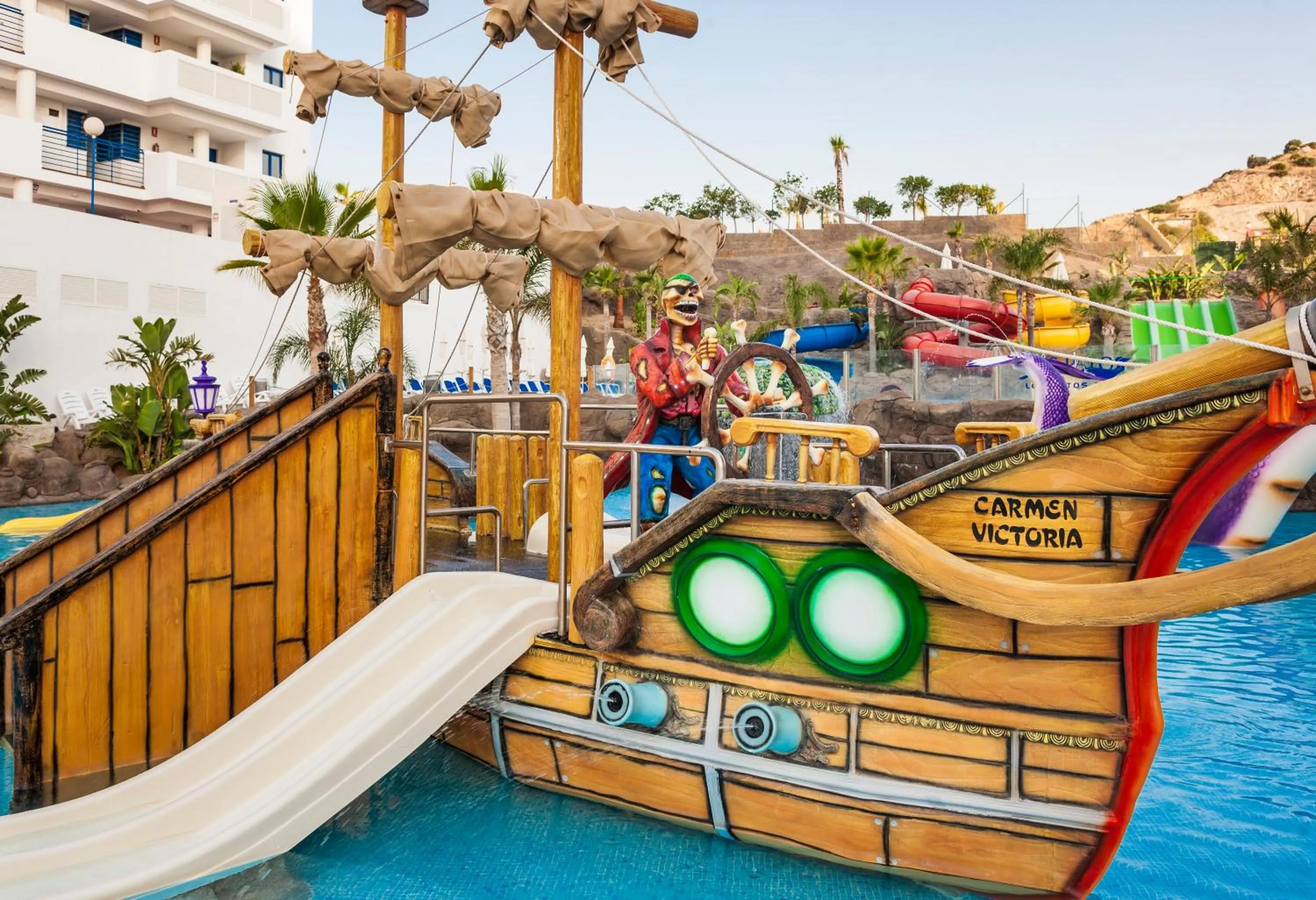 Aqua park in Globales Los Patos Park