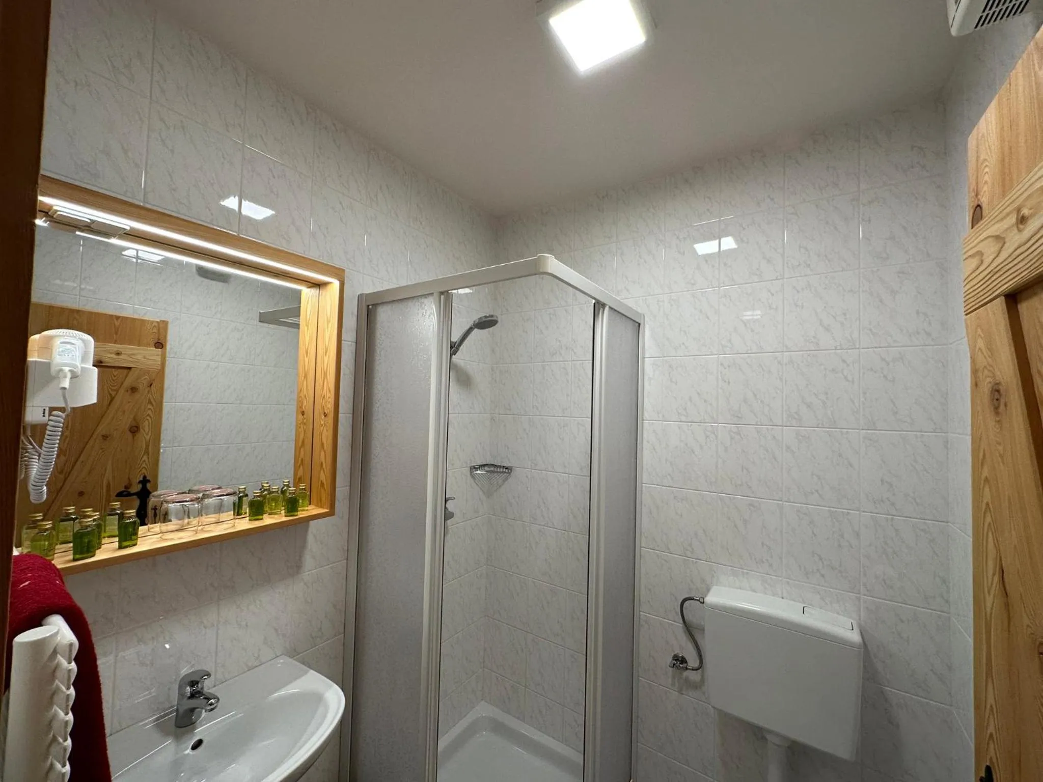 Shower in Hotel ŠURC