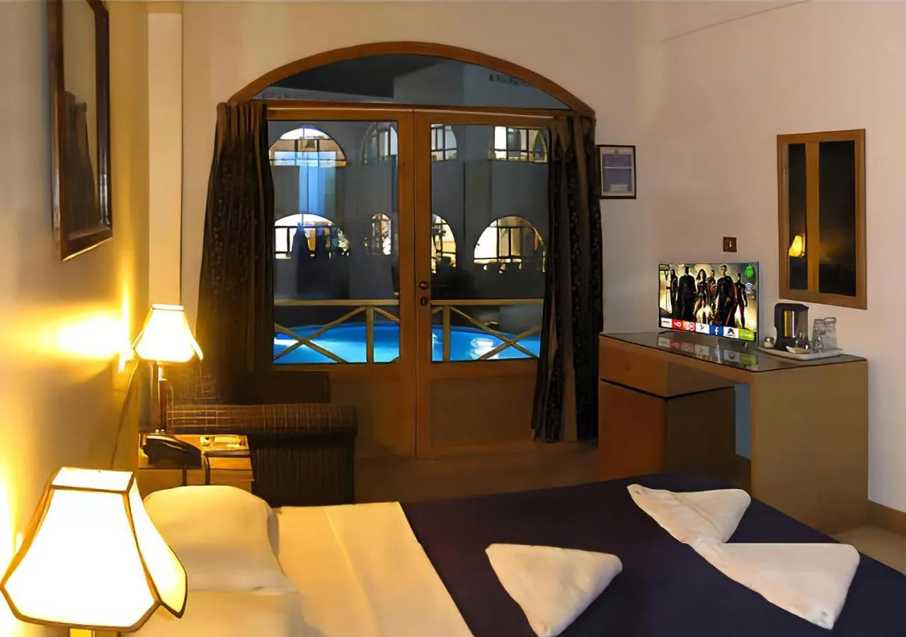 Bedroom, Bed in Red Sea Relax Hotel