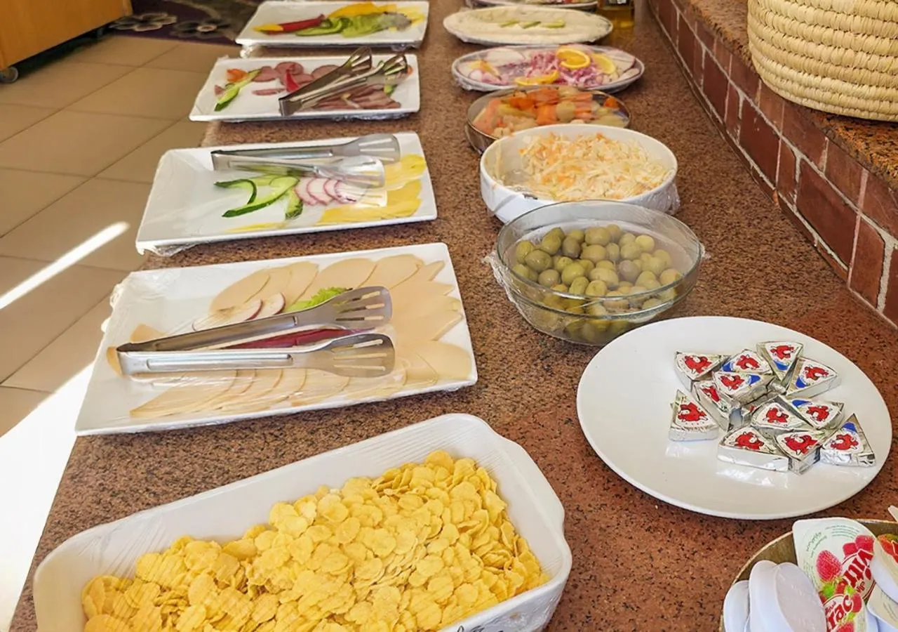 Buffet breakfast in Red Sea Relax Hotel