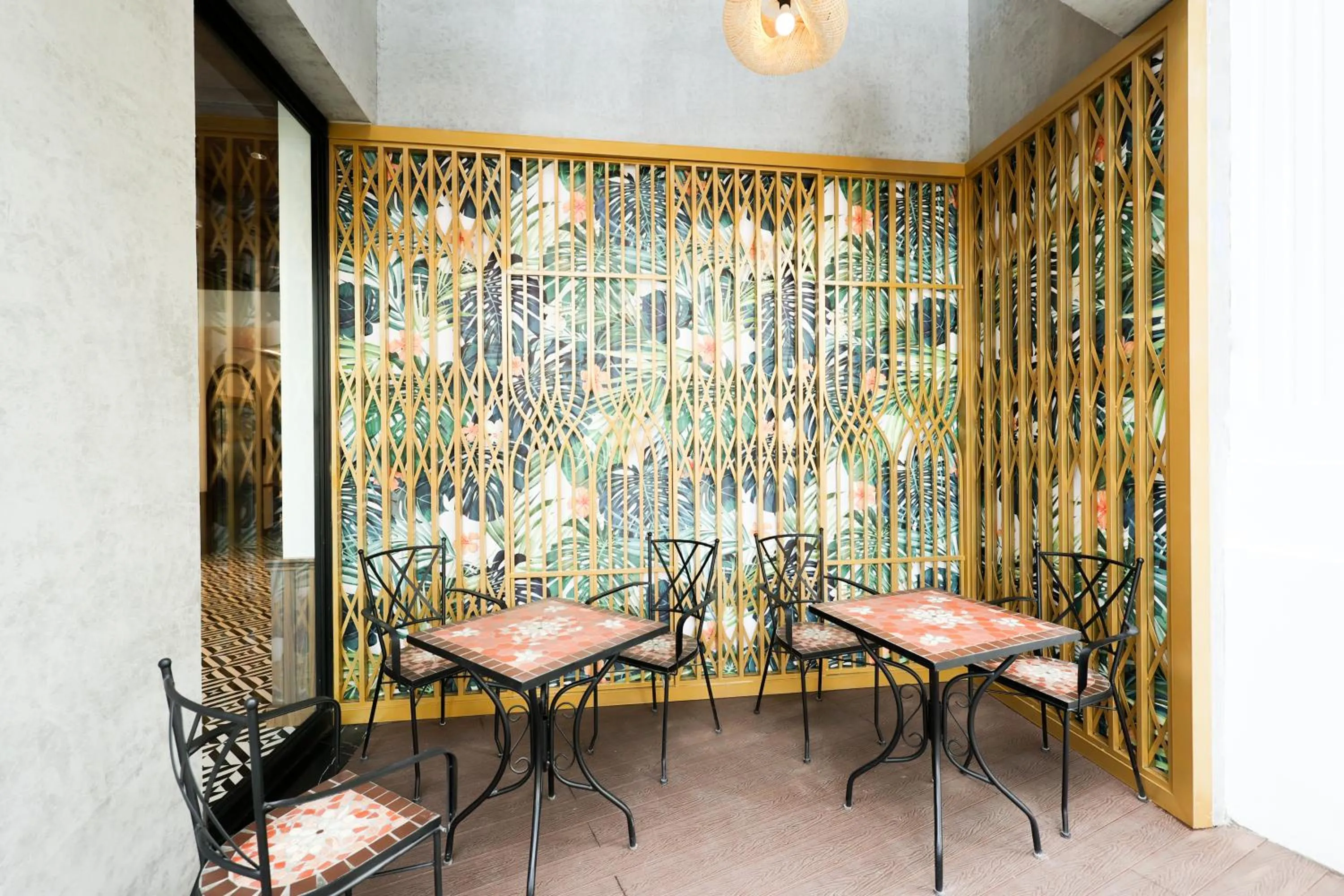 Seating area in Dai Nam Boutique Hotel