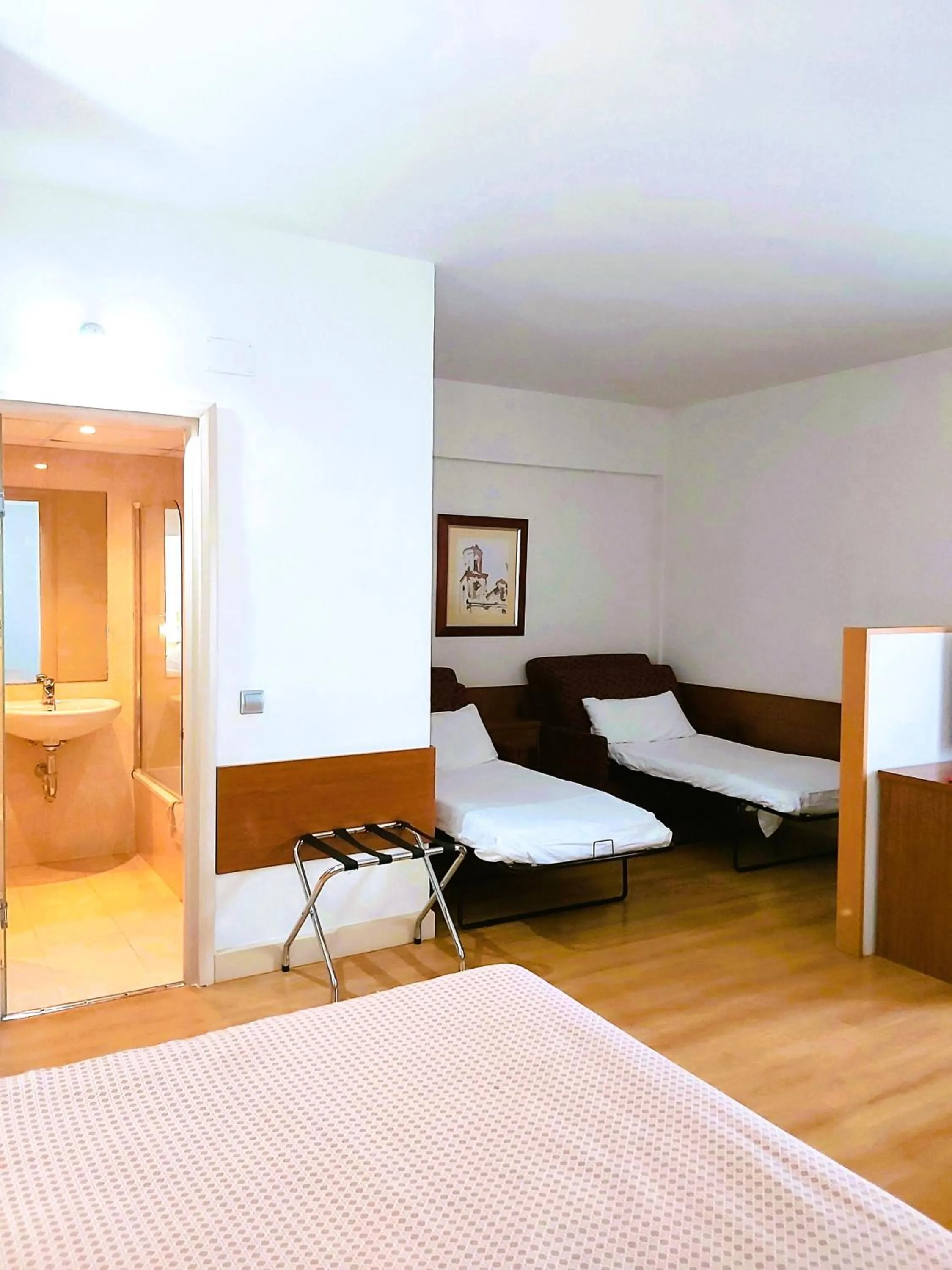 Photo of the whole room, Bed in Hotel Palacios