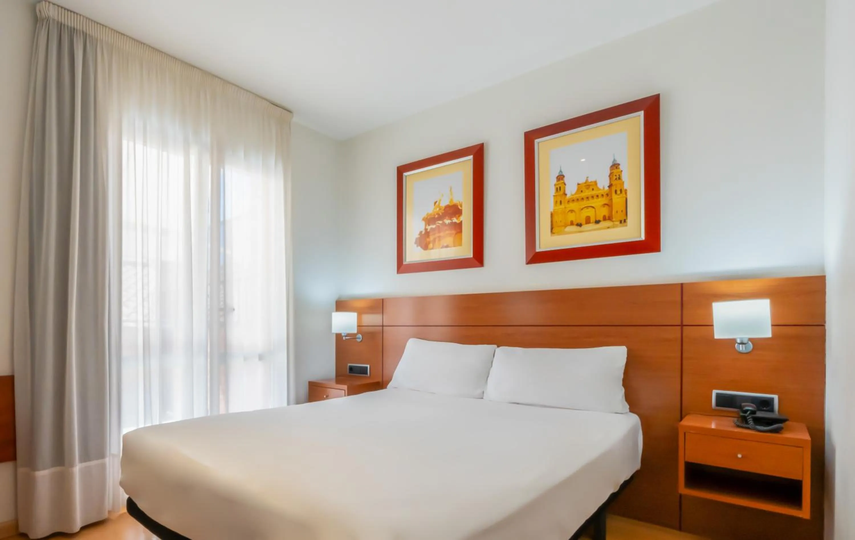 Bedroom, Bed in Hotel Palacios