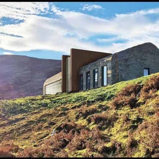 Property building in Bracken Hide Hotel