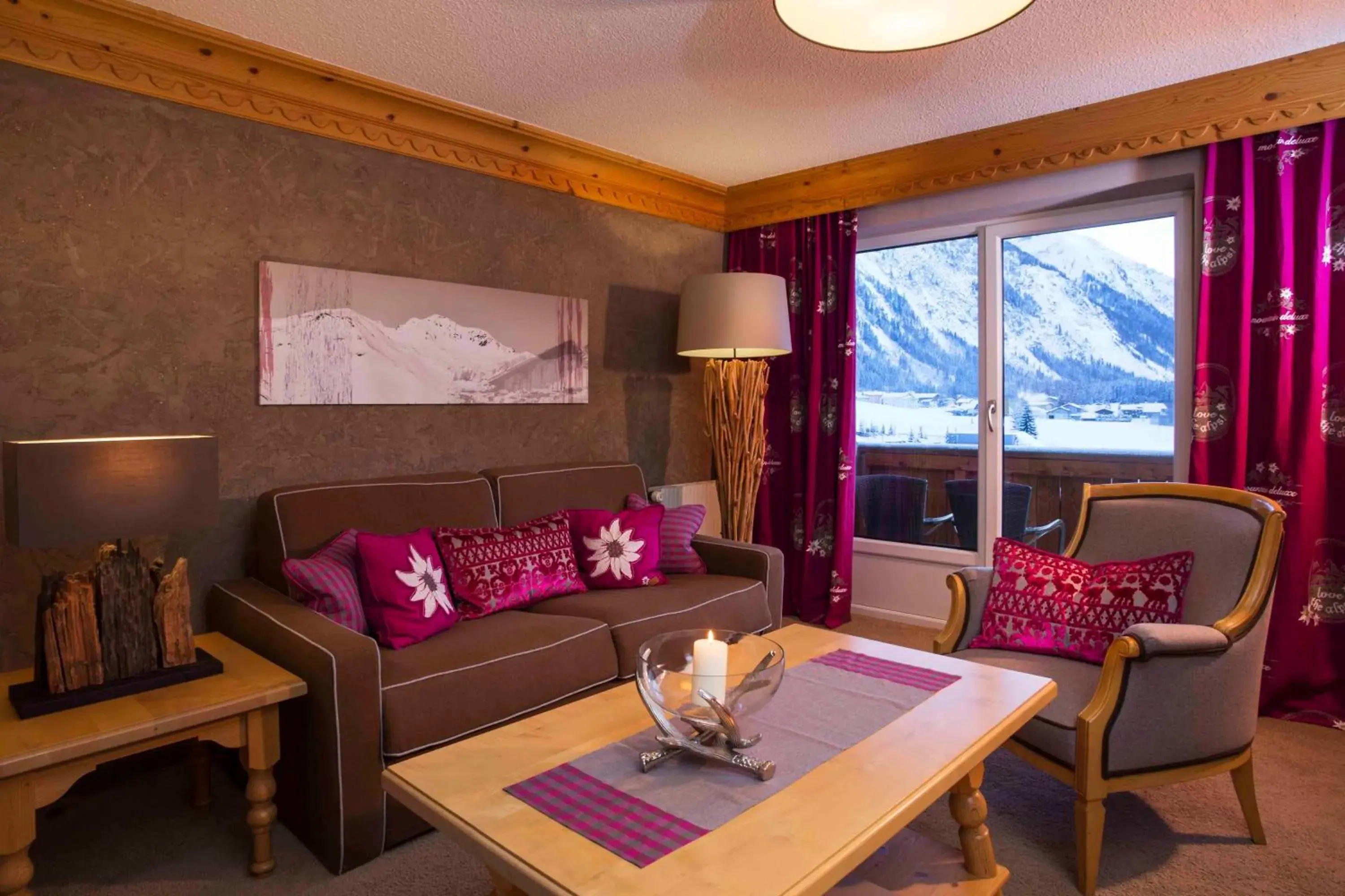 Junior Suite with Garden View - single occupancy in Hotel Hohenfels Junior Suite with Garden View - single occupancy in Hotel Hohenfels