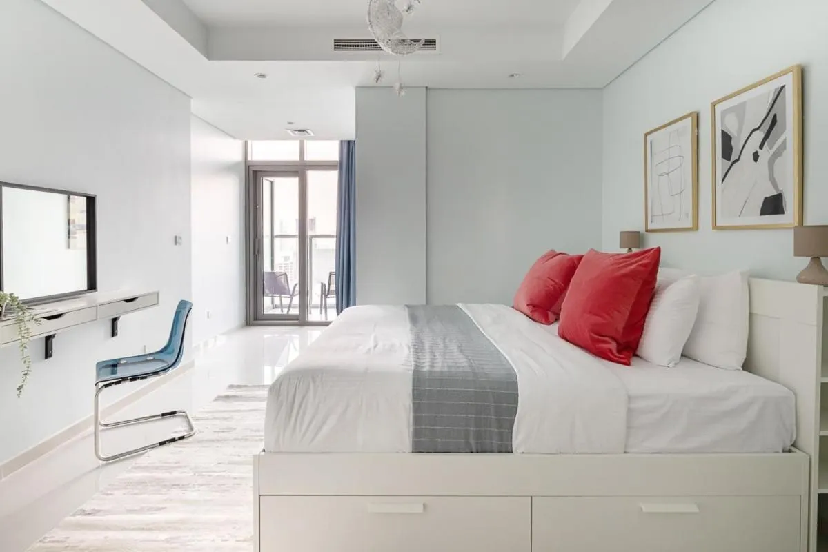 Other, Bed in Frank Porter - Paramount Midtown