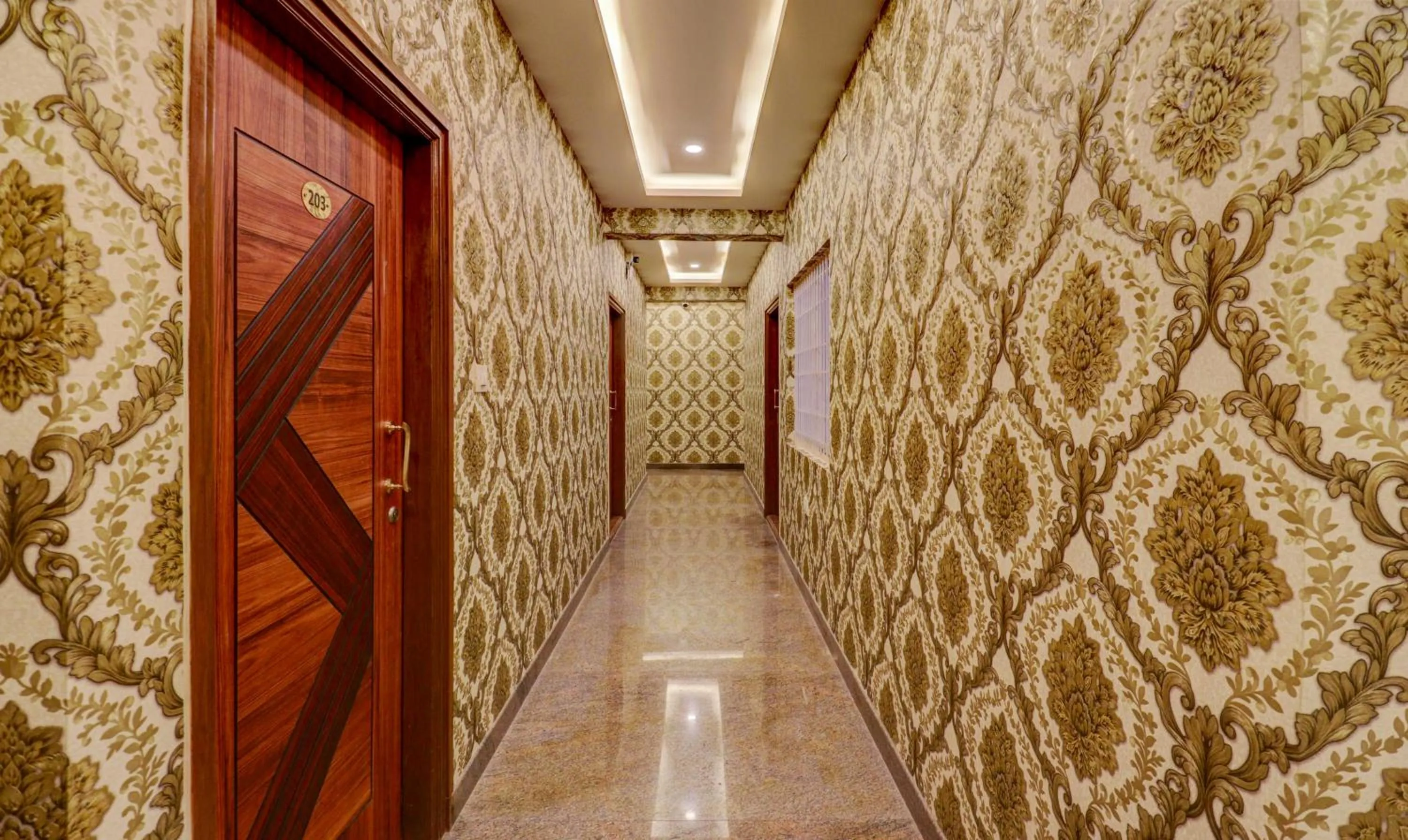 Lobby or reception in Treebo Three Street Inn