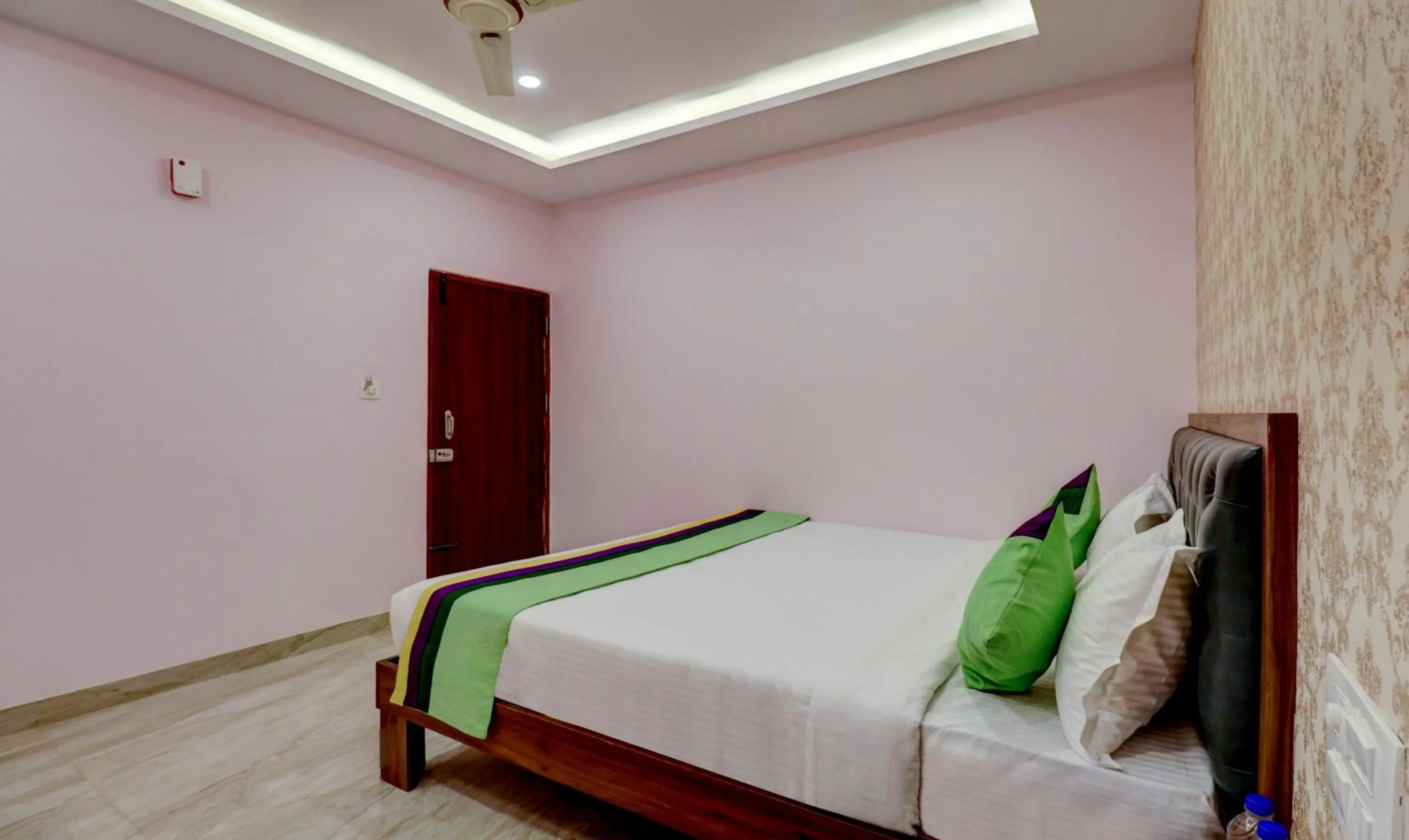 Bedroom, Bed in Treebo Three Street Inn