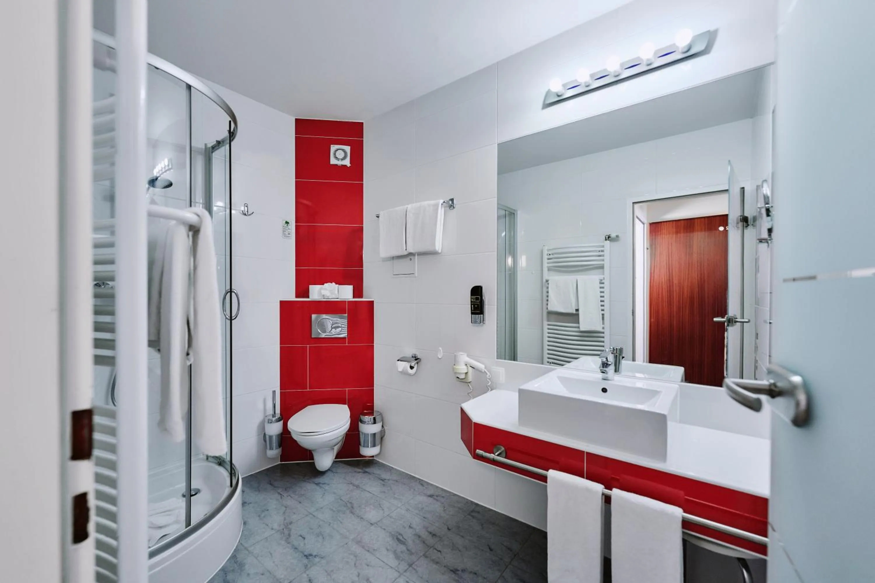 Bathroom in Hotel Deutschmeister