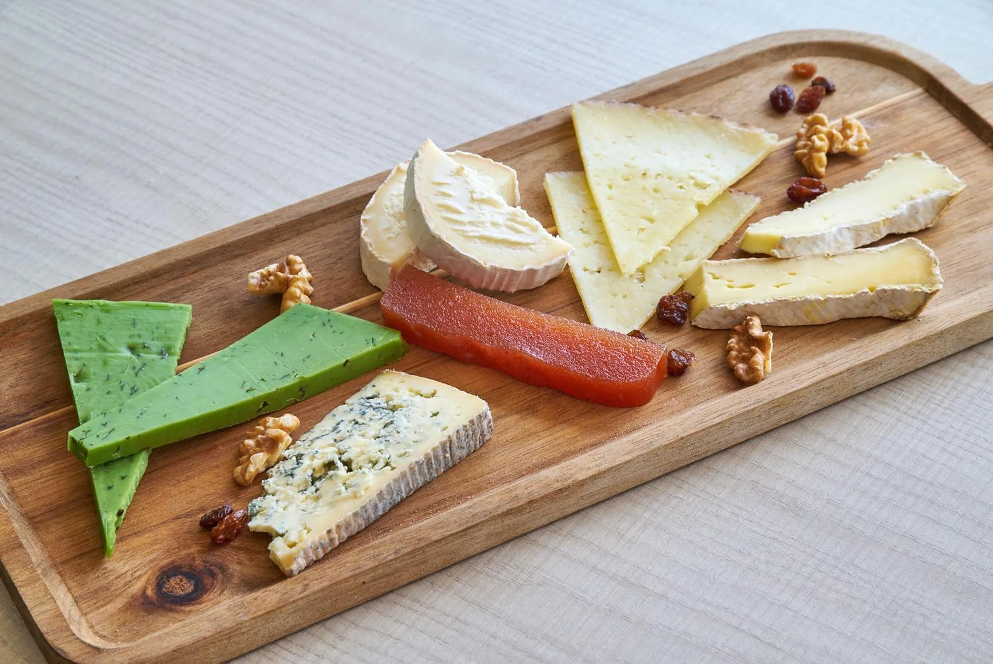 Restaurant/places to eat in URH Excelsior