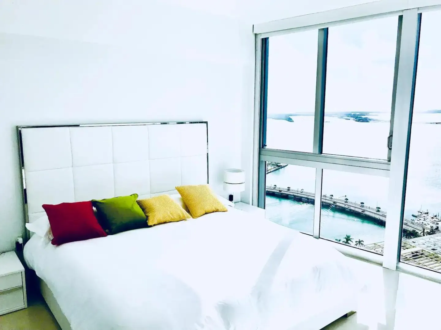 Bed in Amazing unit Miami Brickell with Sea & City View