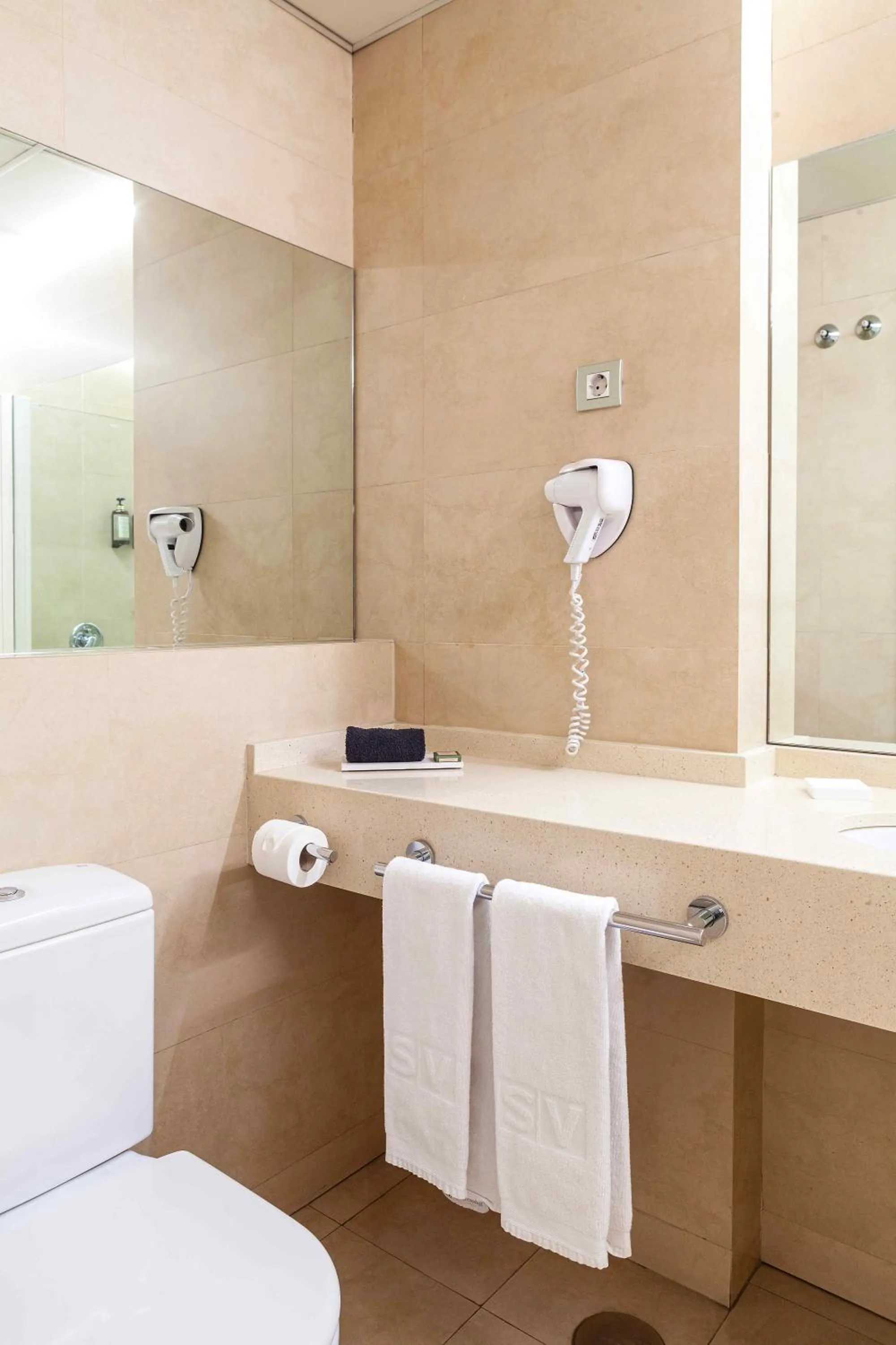 Bathroom in Suites Viena Plaza de España