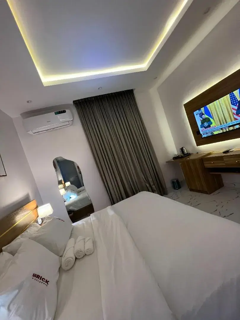 Deluxe Single Room - single occupancy in Bricks Residence Deluxe Single Room - single occupancy in Bricks Residence