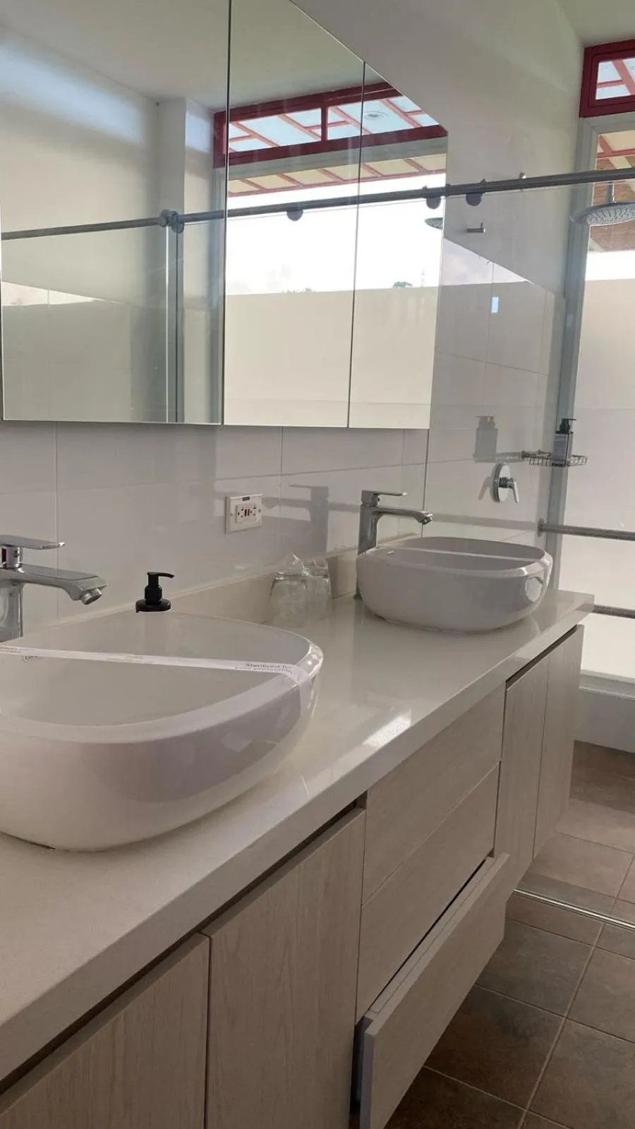 Shower in Atardeceres del Cafe