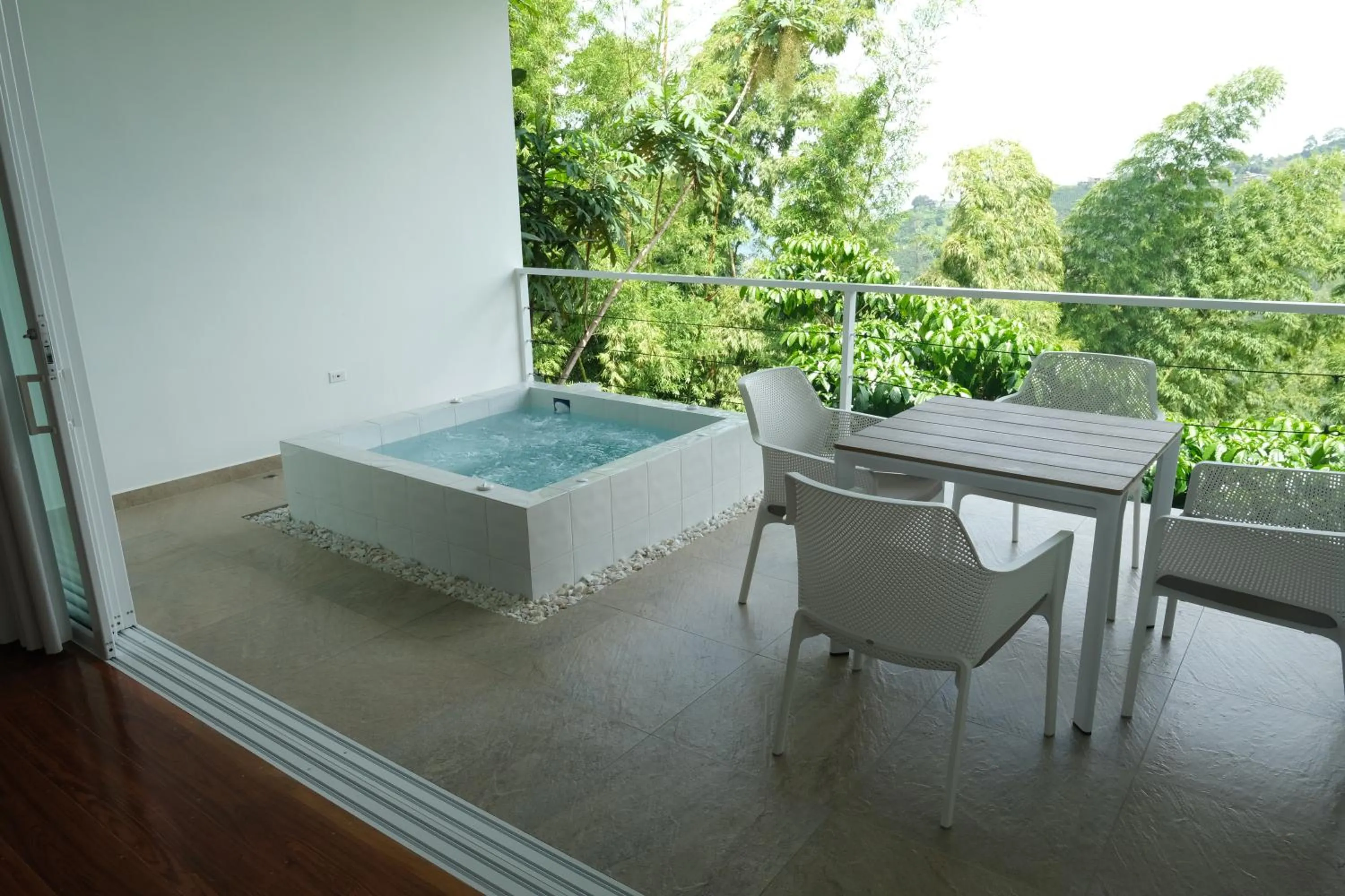 Hot Tub in Atardeceres del Cafe