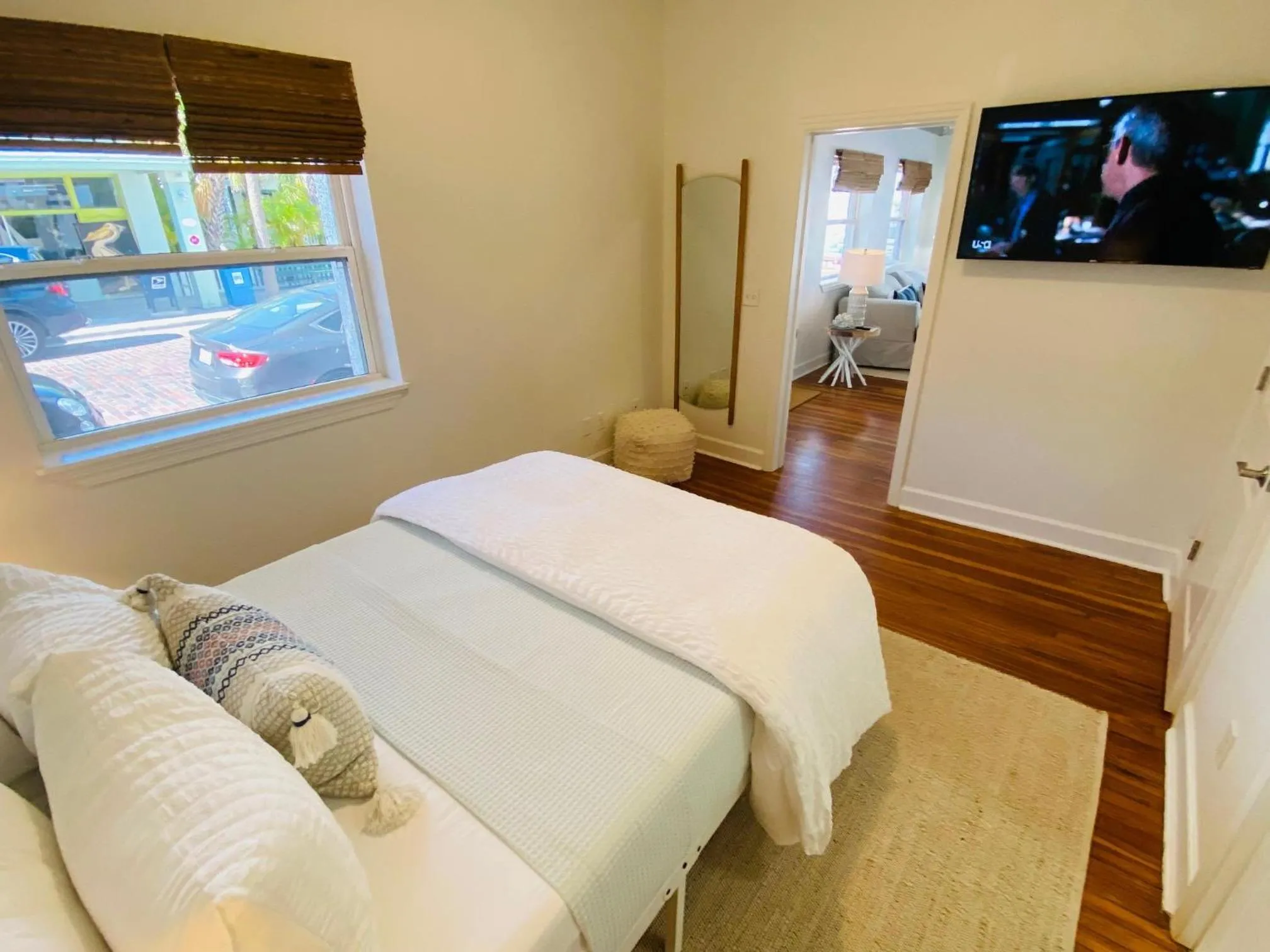 Bed in La Tortuga Historic Pass A Grille St Pete Beach 68