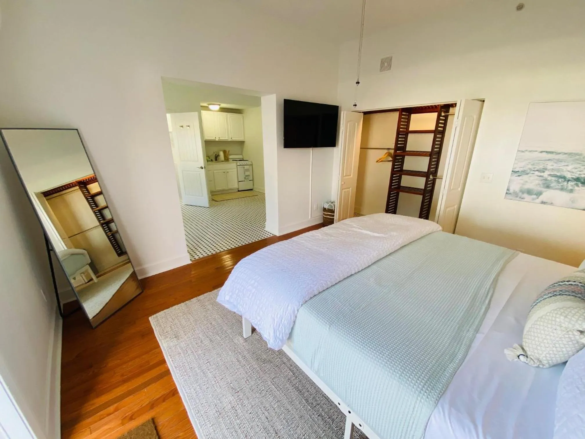 Bed in La Tortuga Historic Pass A Grille St Pete Beach 68