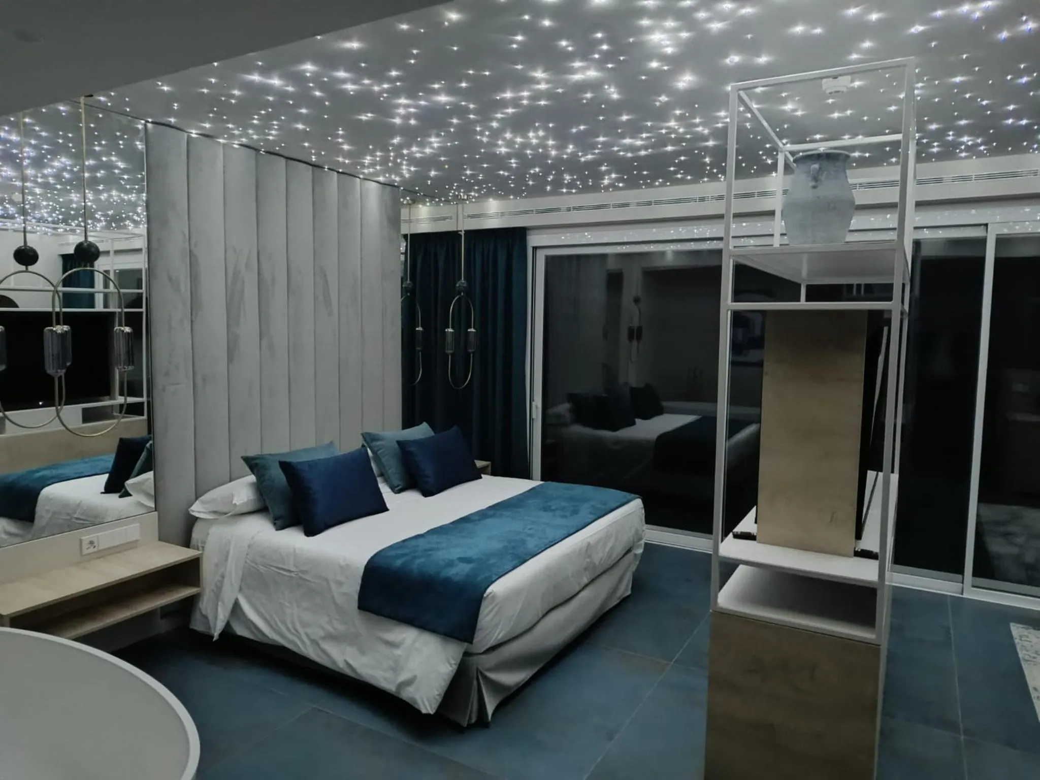 Bed in Canyelles Platja