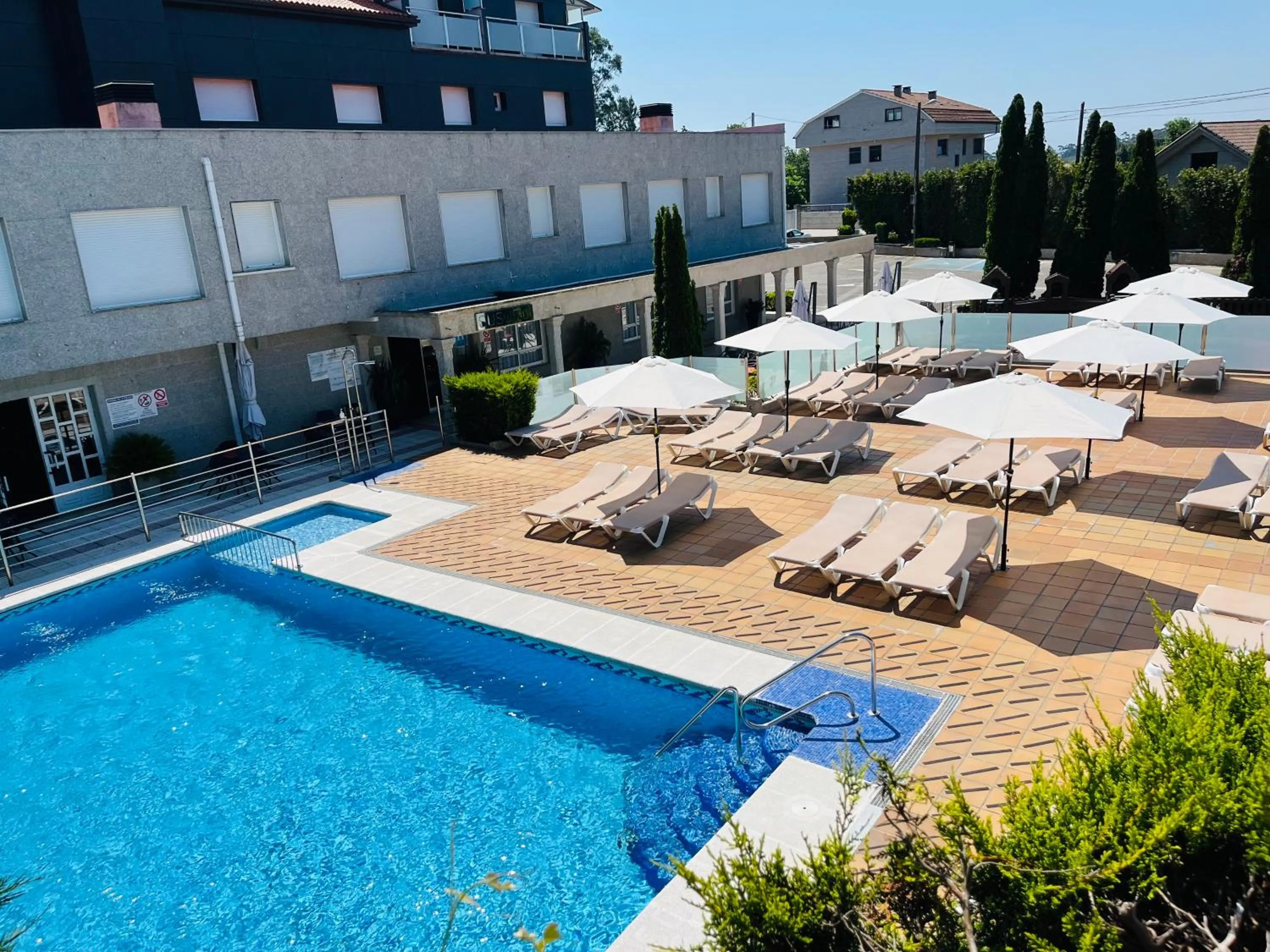 Pool view in Hotel Susuqui