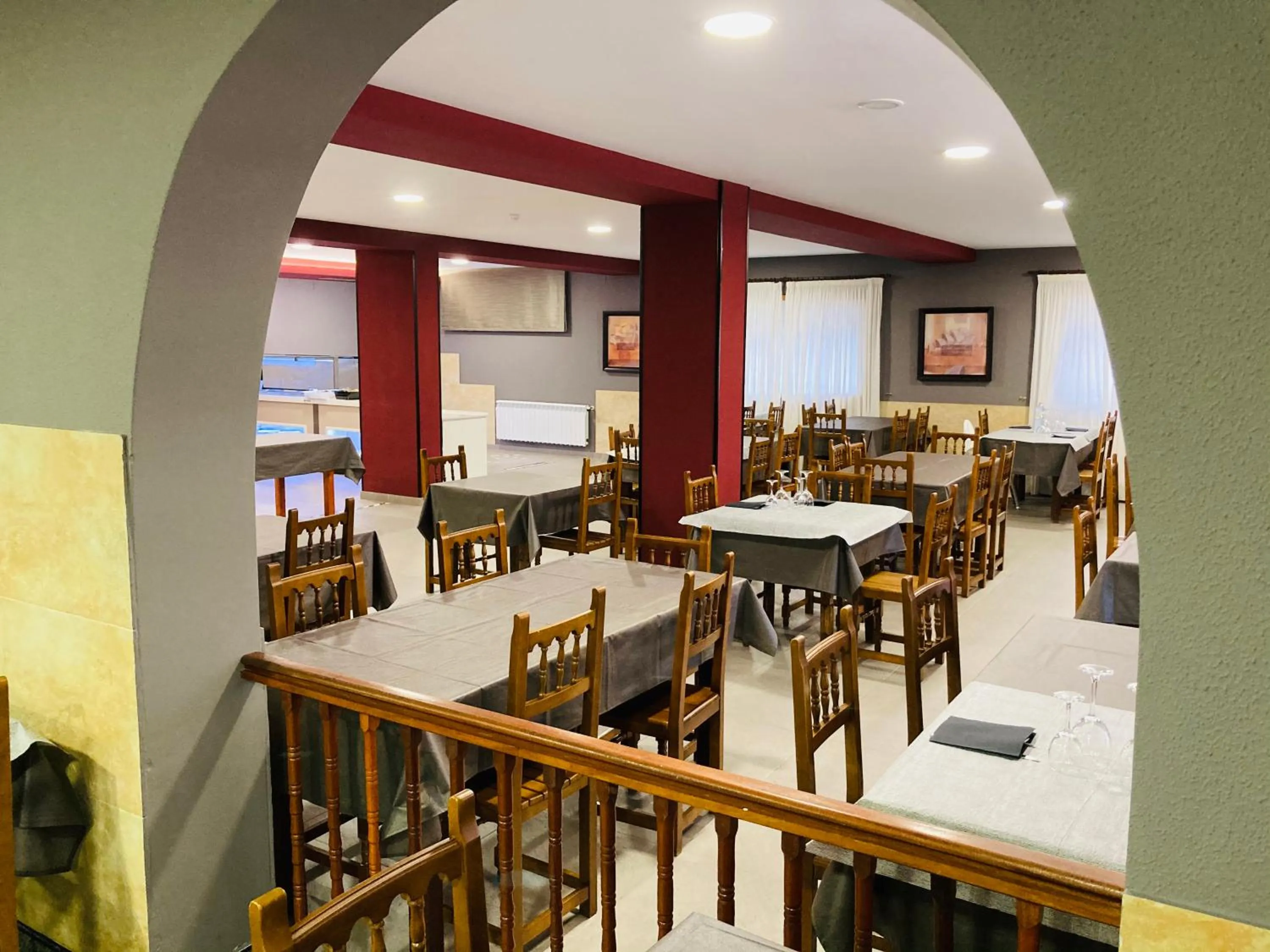 Restaurant/places to eat in Hotel Susuqui