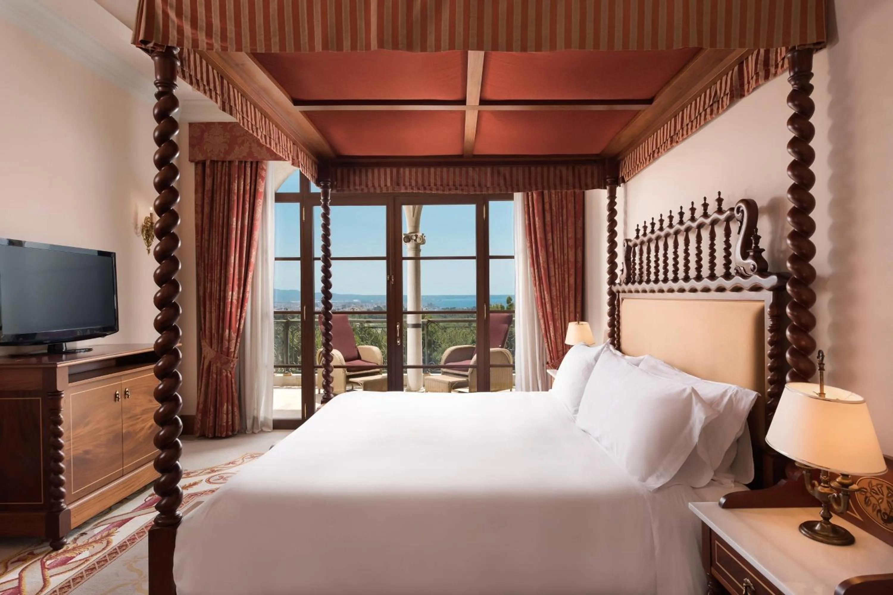 Bedroom, Bed in Castillo Hotel Son Vida, a Luxury Collection Hotel, Mallorca