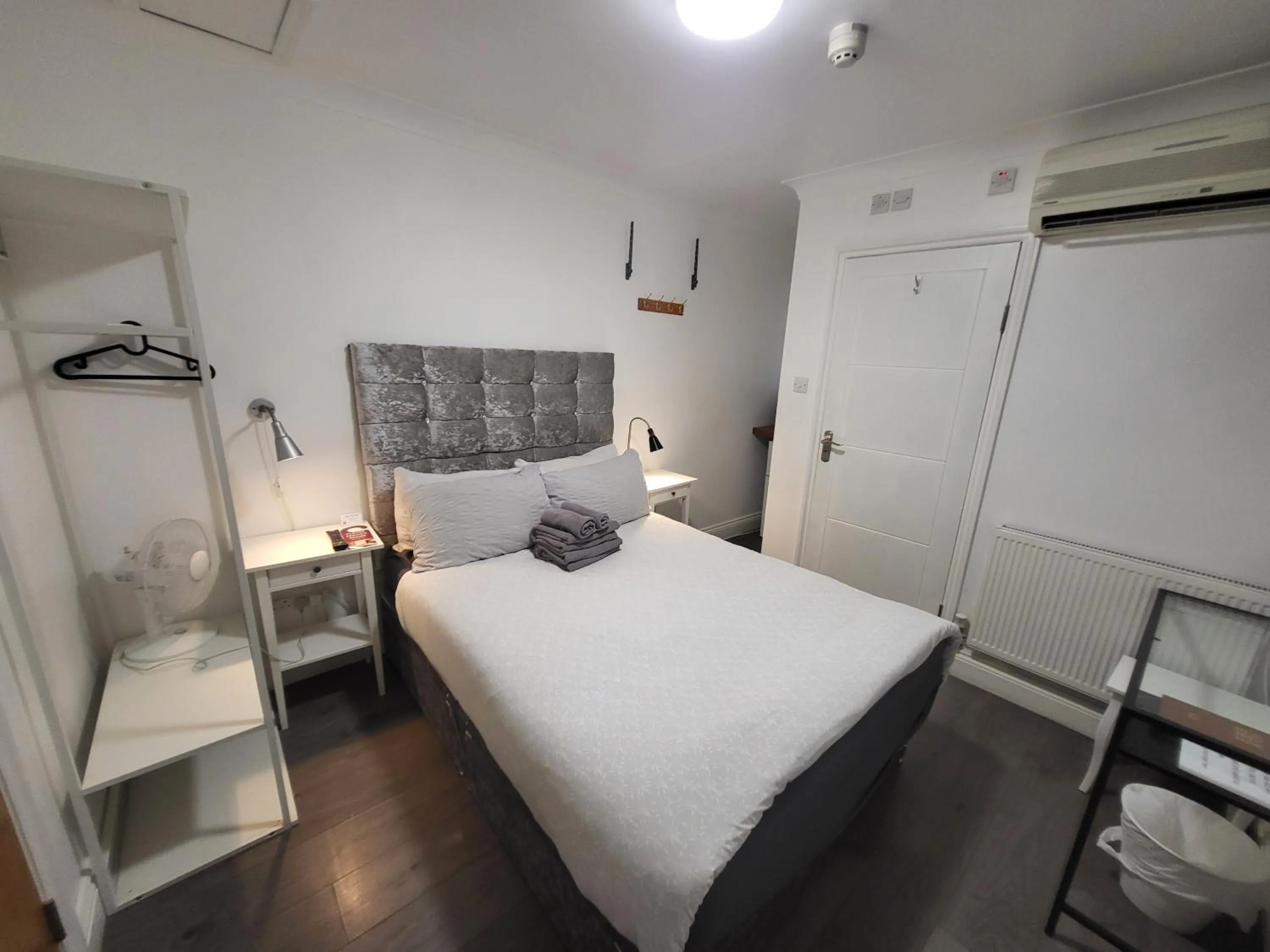 Bed in Abbey Point Hotel