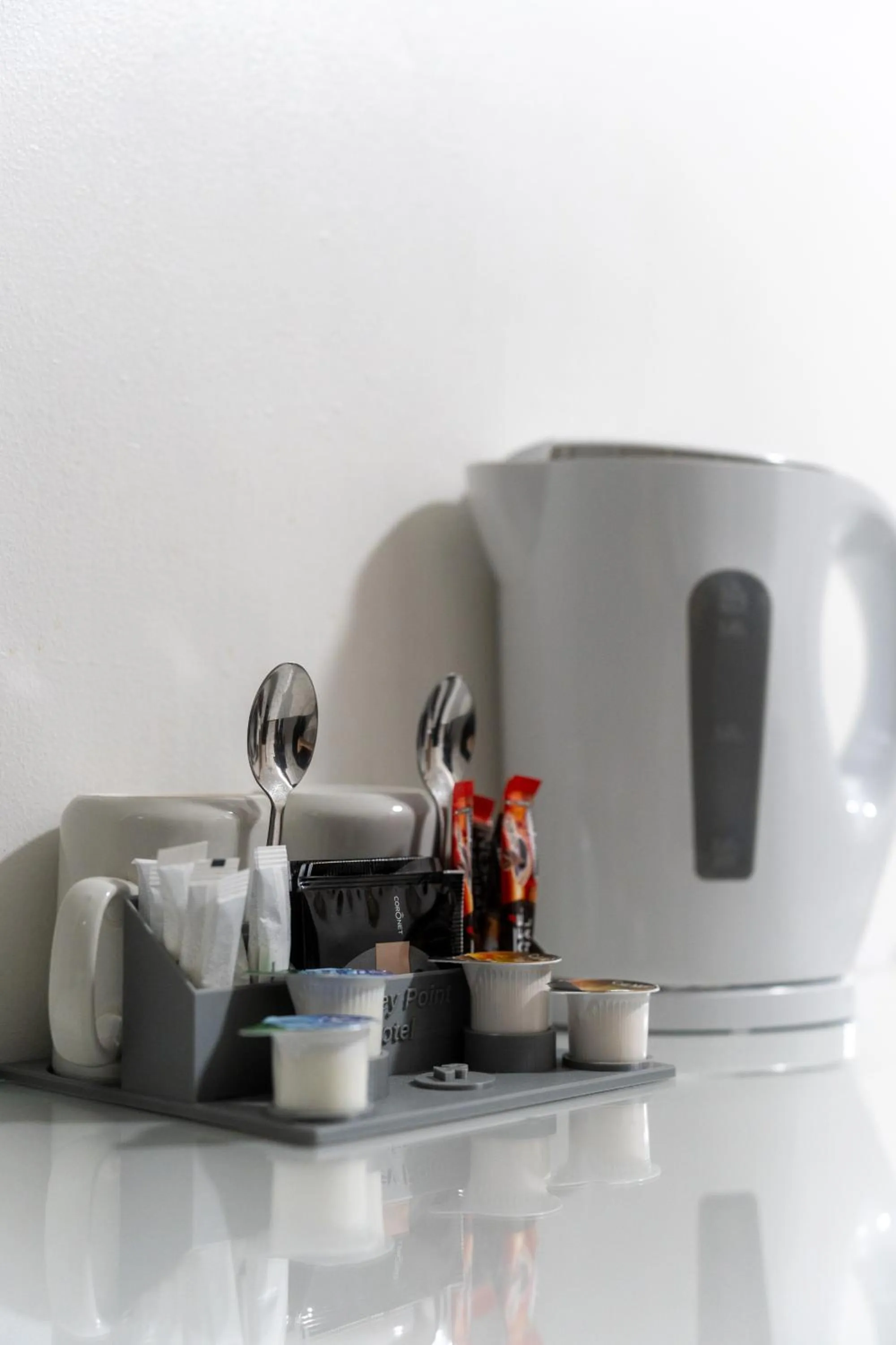 Coffee/tea facilities in Abbey Point Hotel