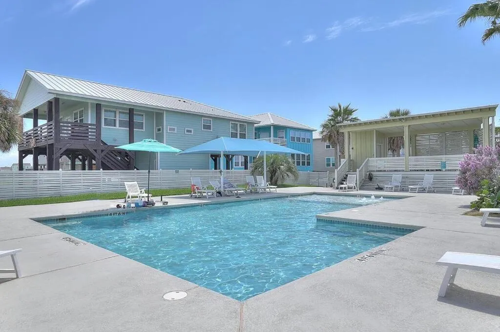 Property building in Whooping Crane Lane