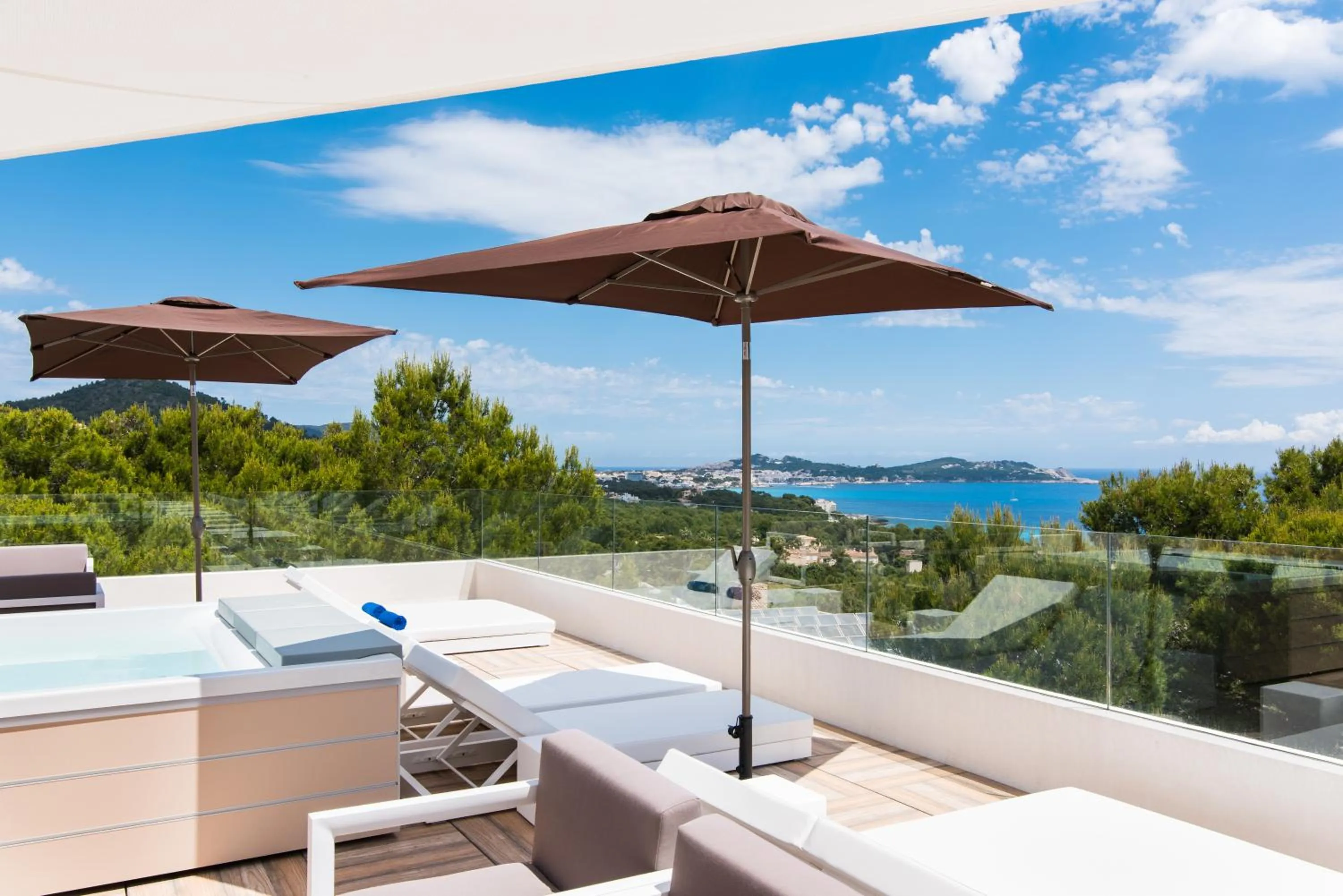 Off site in Hotel Na Taconera