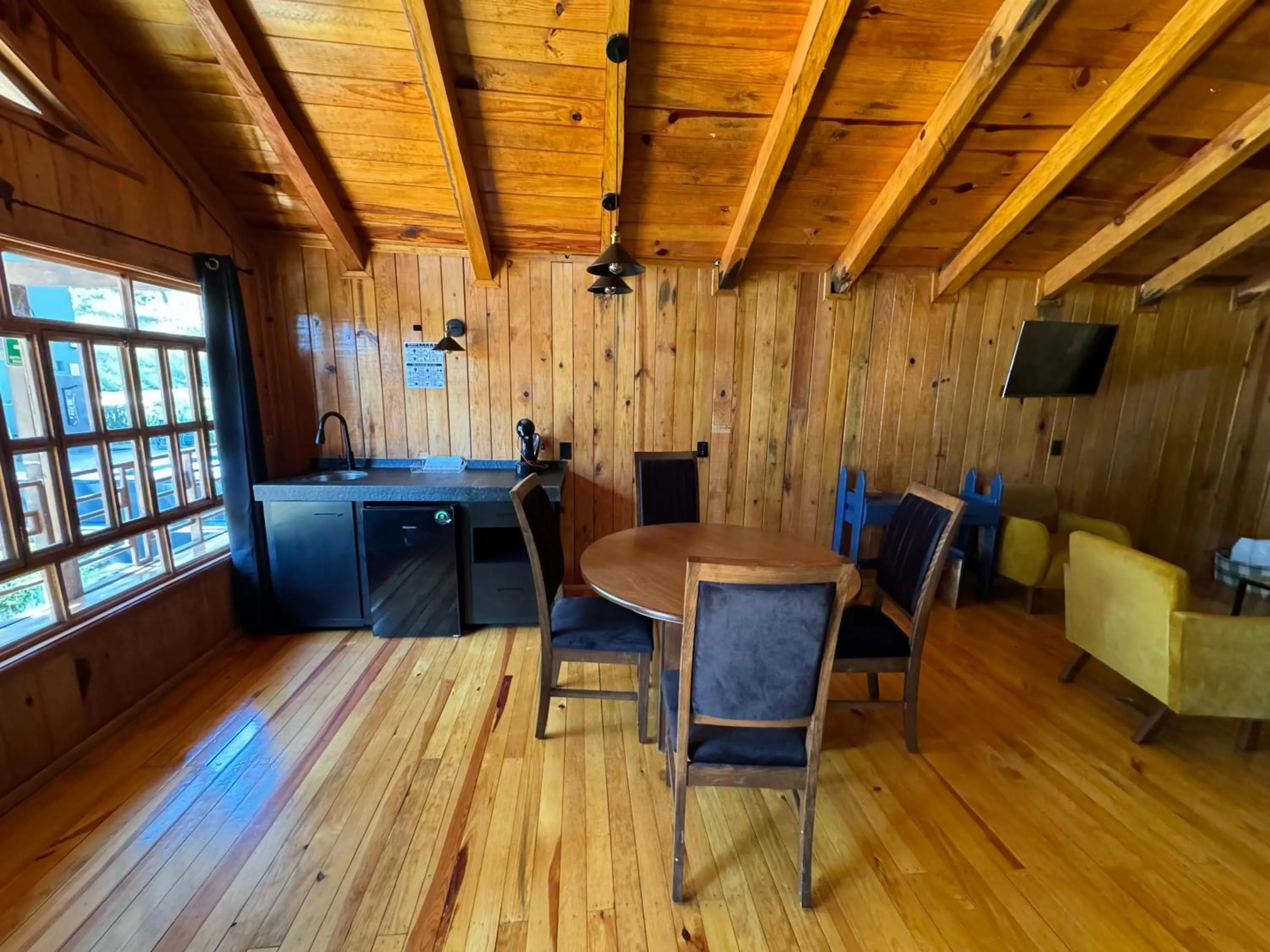 Seating area in PINE TREE Mazamitla Hotel Boutique & Cabañas
