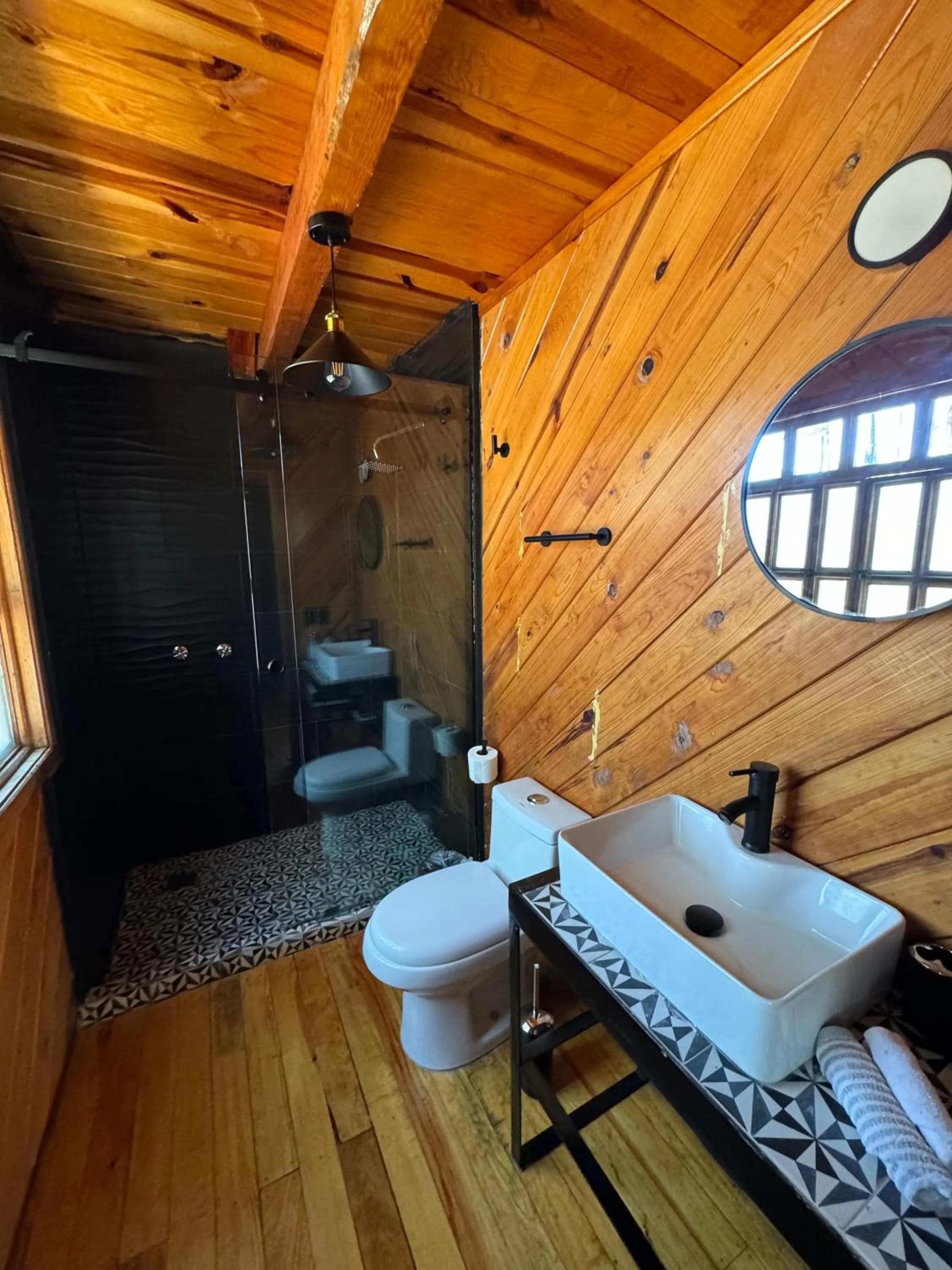 Bathroom in PINE TREE Mazamitla Hotel Boutique & Cabañas