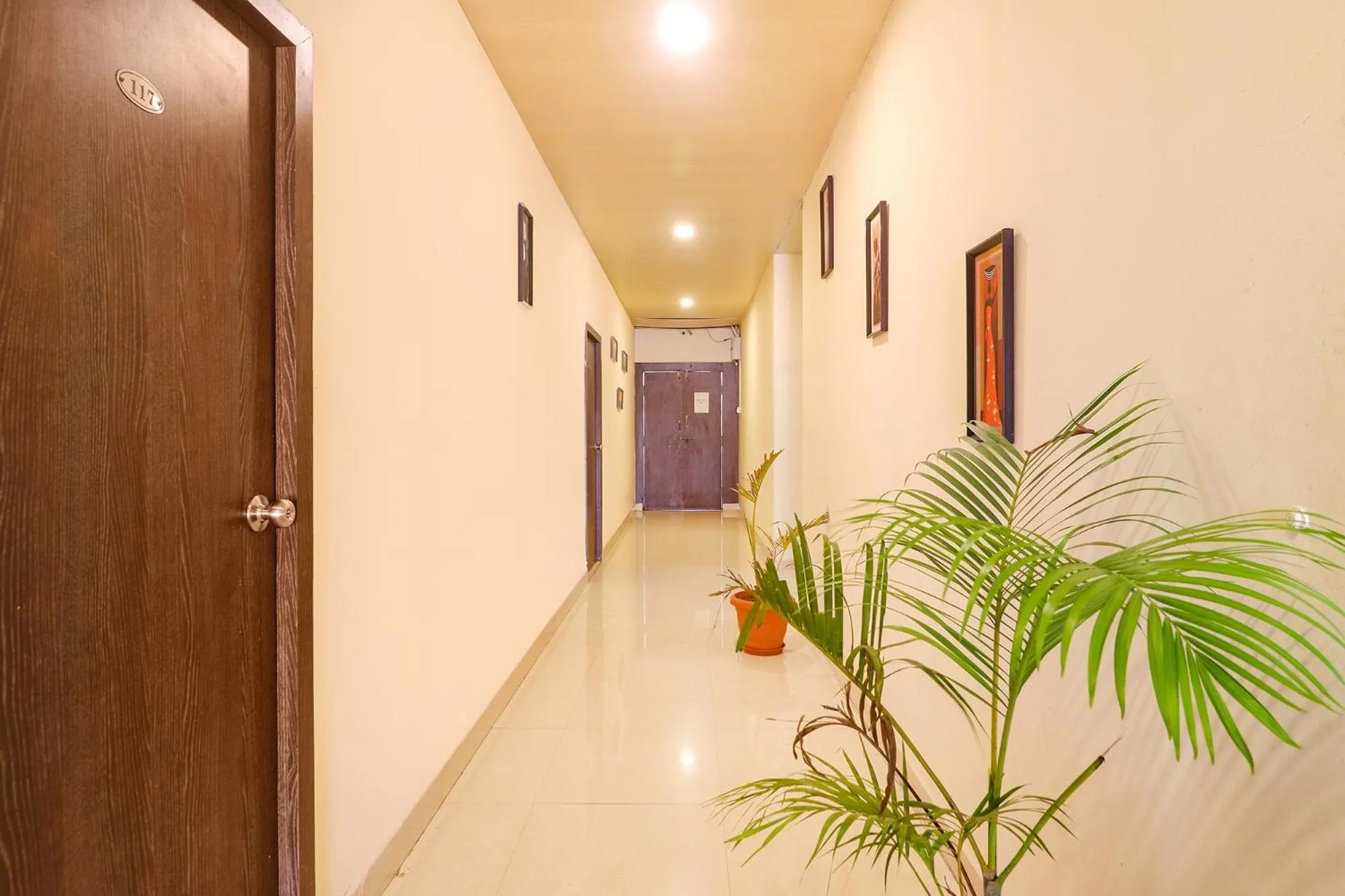 Lobby or reception in FabExpress Airport Stay Inn - Nr Hyderabad Airport