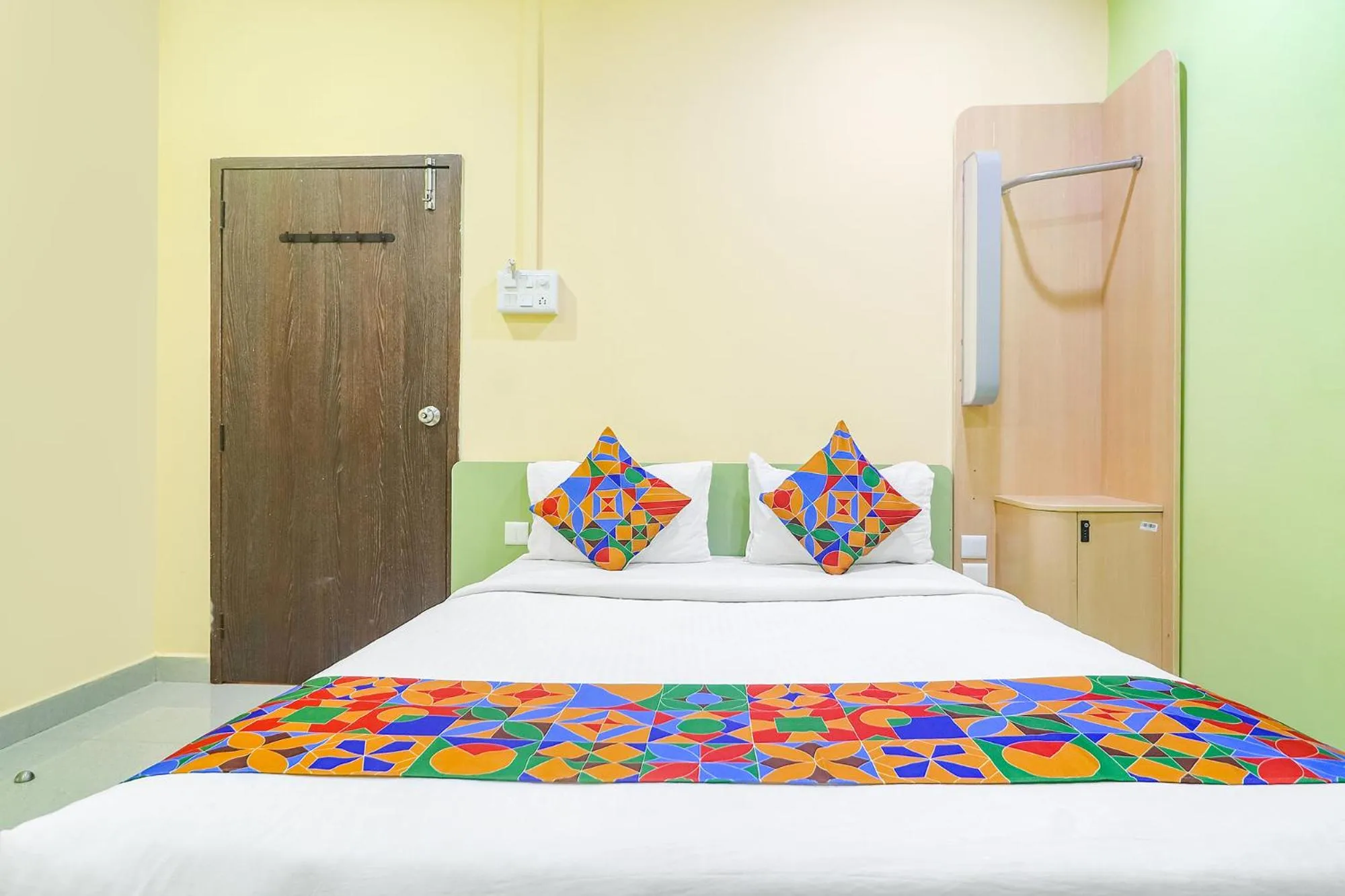 Bed in FabExpress Airport Stay Inn - Nr Hyderabad Airport