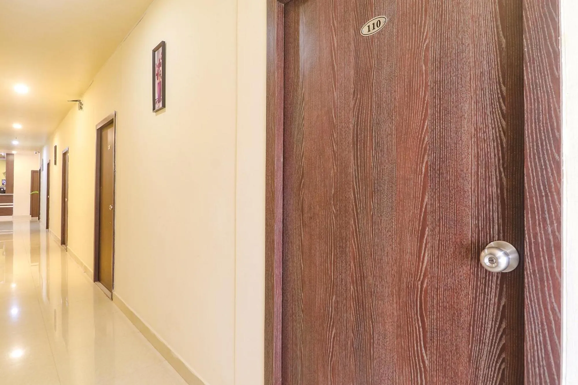 Lobby or reception in FabExpress Airport Stay Inn - Nr Hyderabad Airport