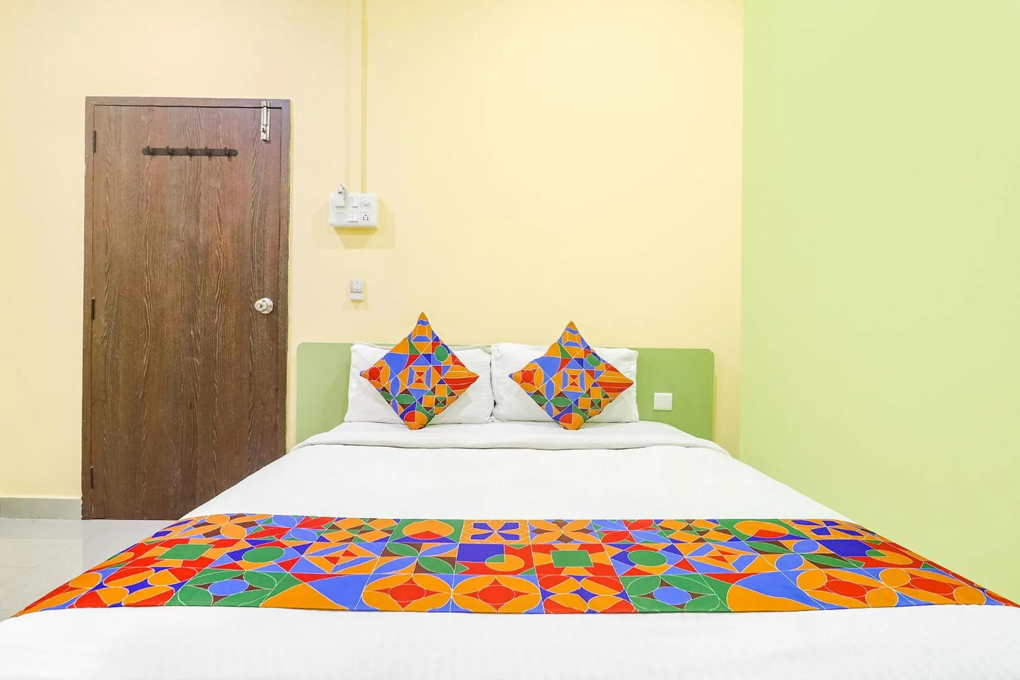 Bed in FabExpress Airport Stay Inn - Nr Hyderabad Airport