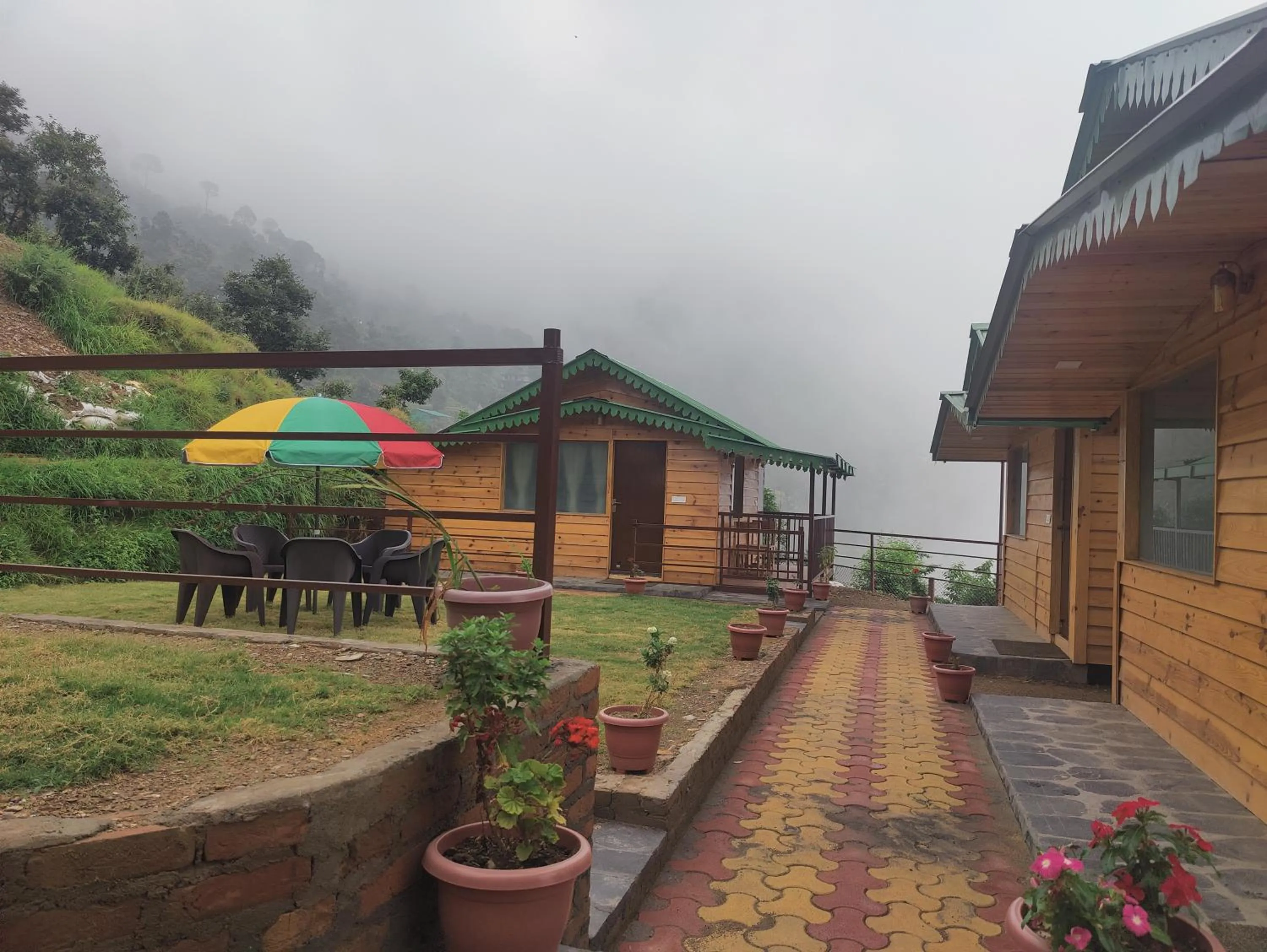 LaSerene The Cottage - Pangoot