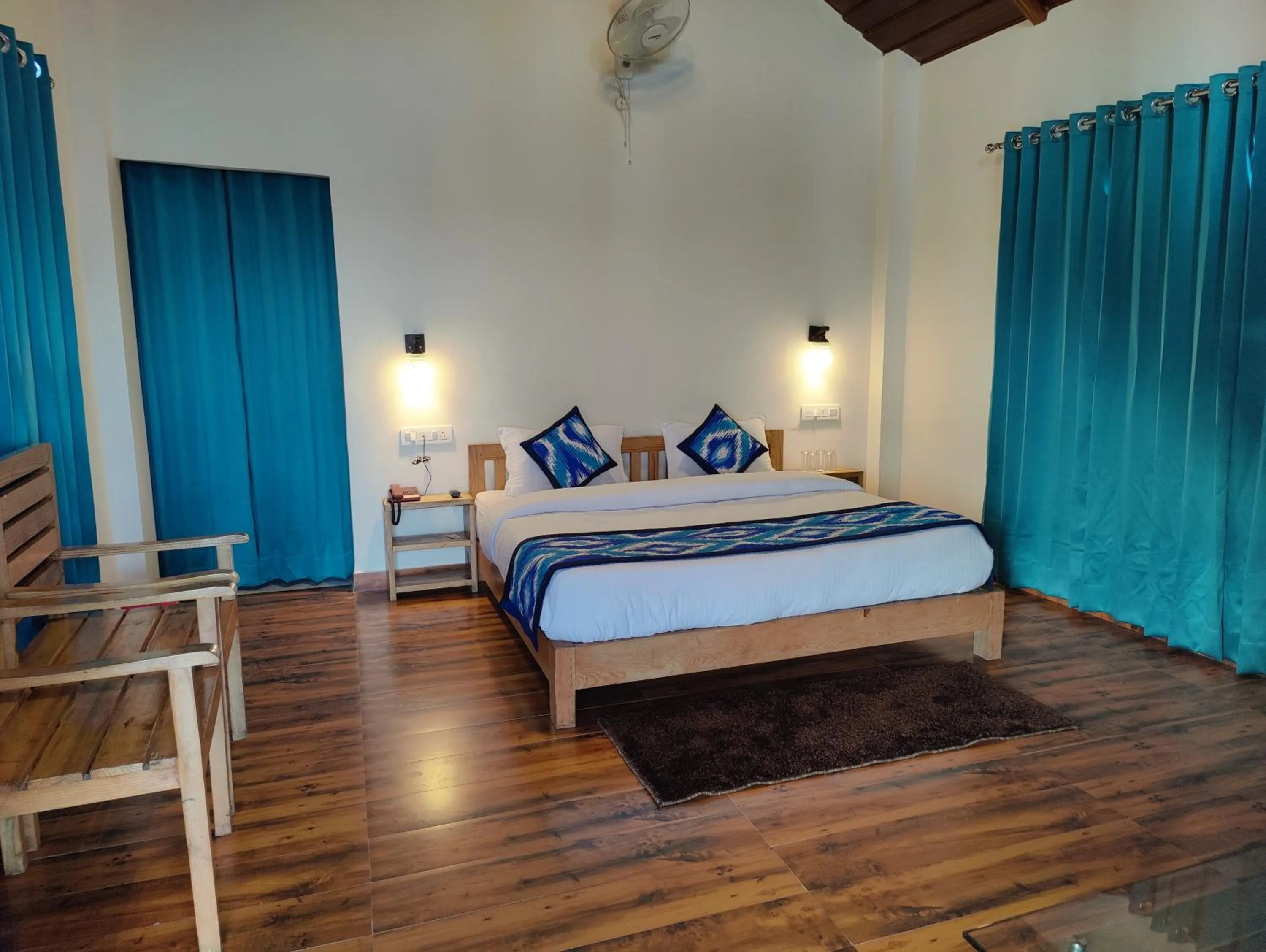 Photo of the whole room, Bed in LaSerene The Cottage - Pangoot