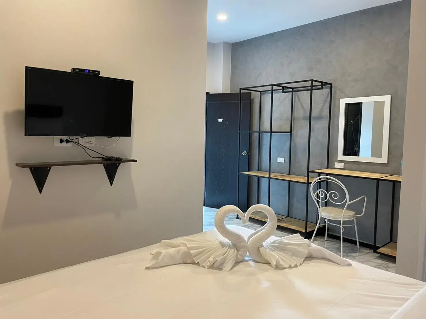 King Room with Balcony in Terminal 58 Airport King Room with Balcony in Terminal 58 Airport