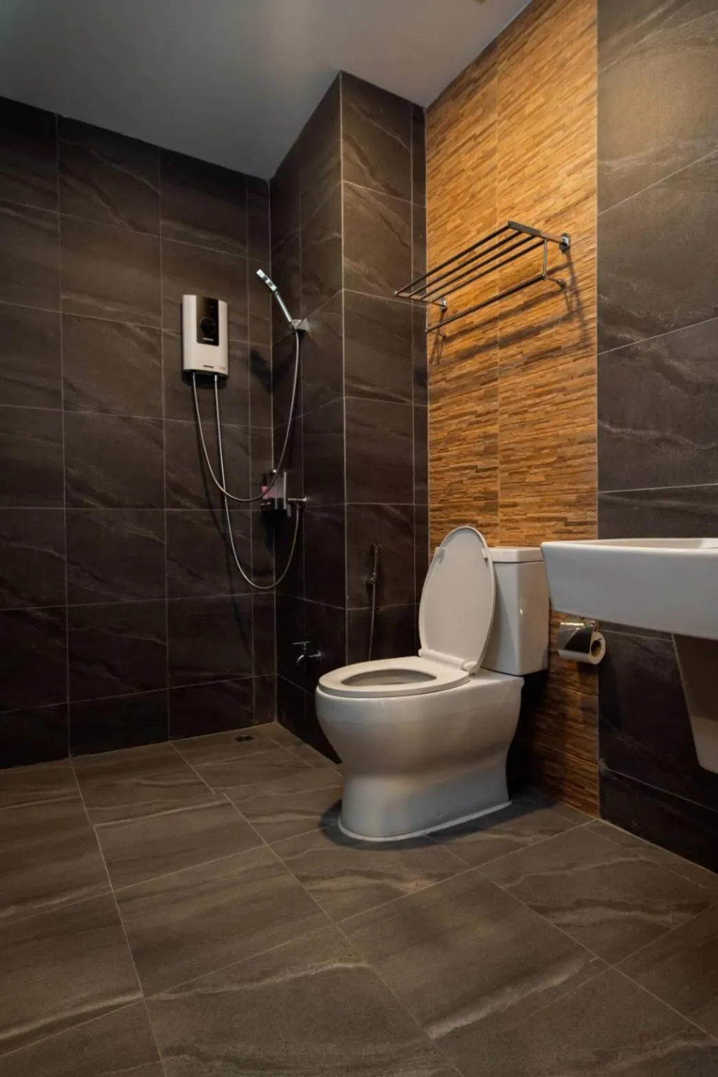 Bathroom in Terminal 58 Airport